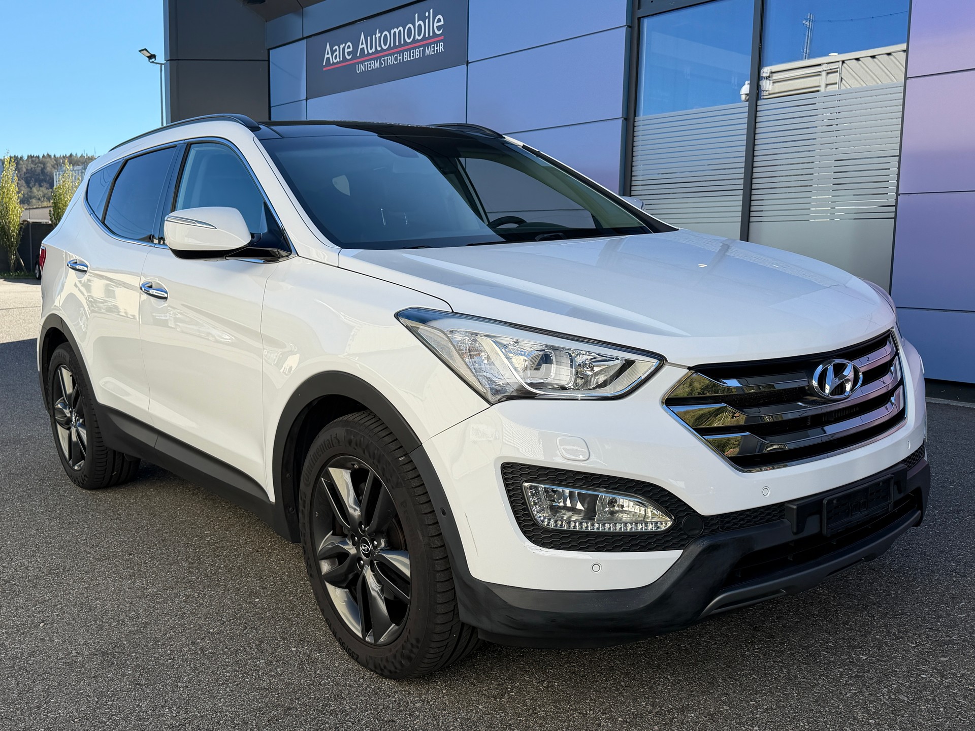 HYUNDAI Santa Fe 2.2 CRDI Style 4WD Automatic-image-2