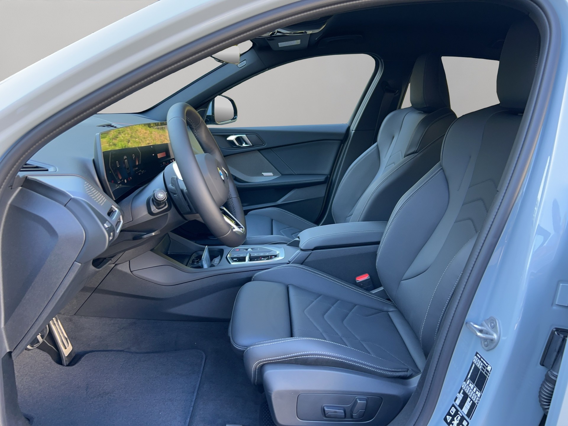 BMW 123 xDrive M Sport Steptronic-image-9