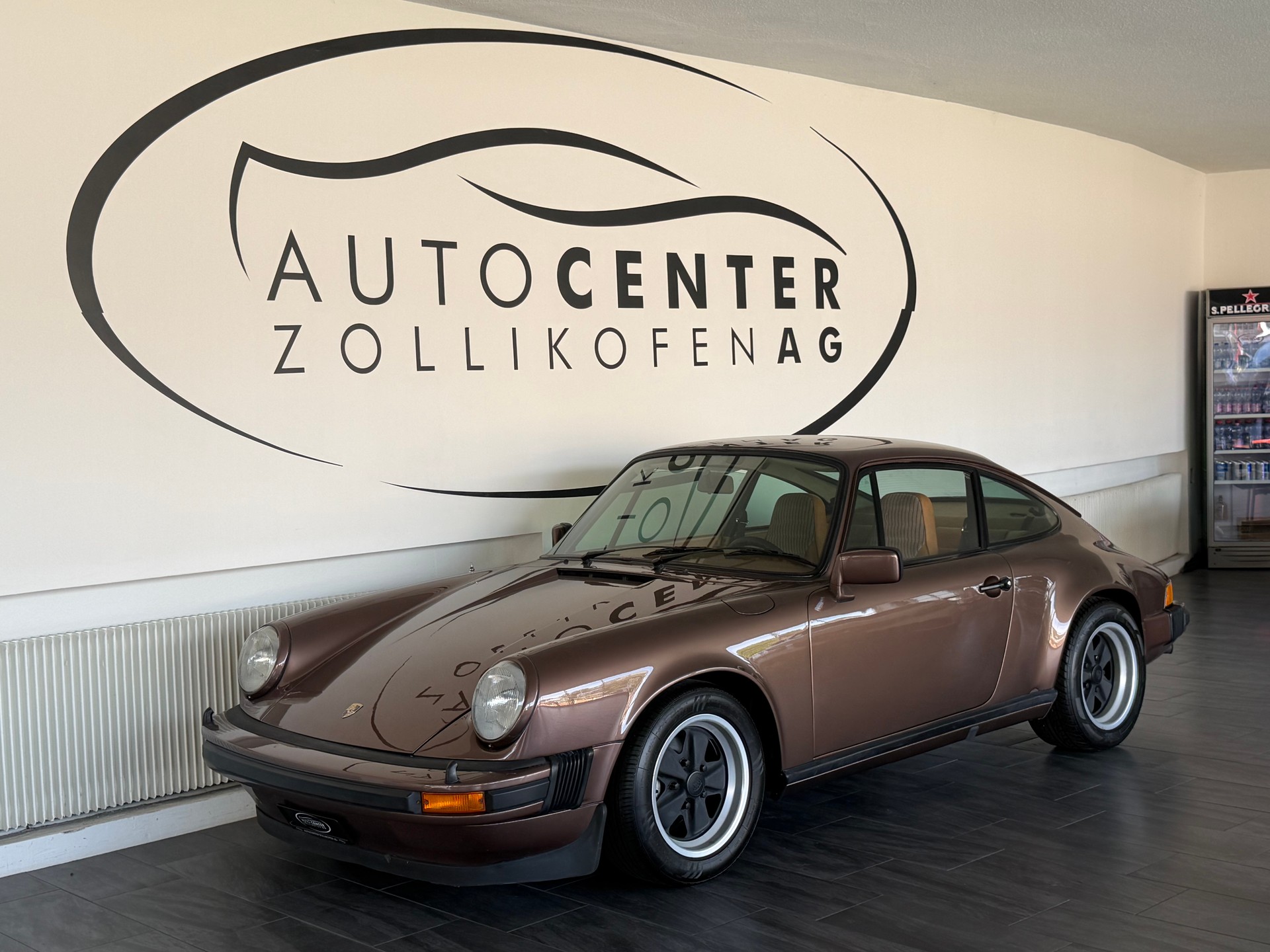 PORSCHE 911 Carrera 3.0-image-3
