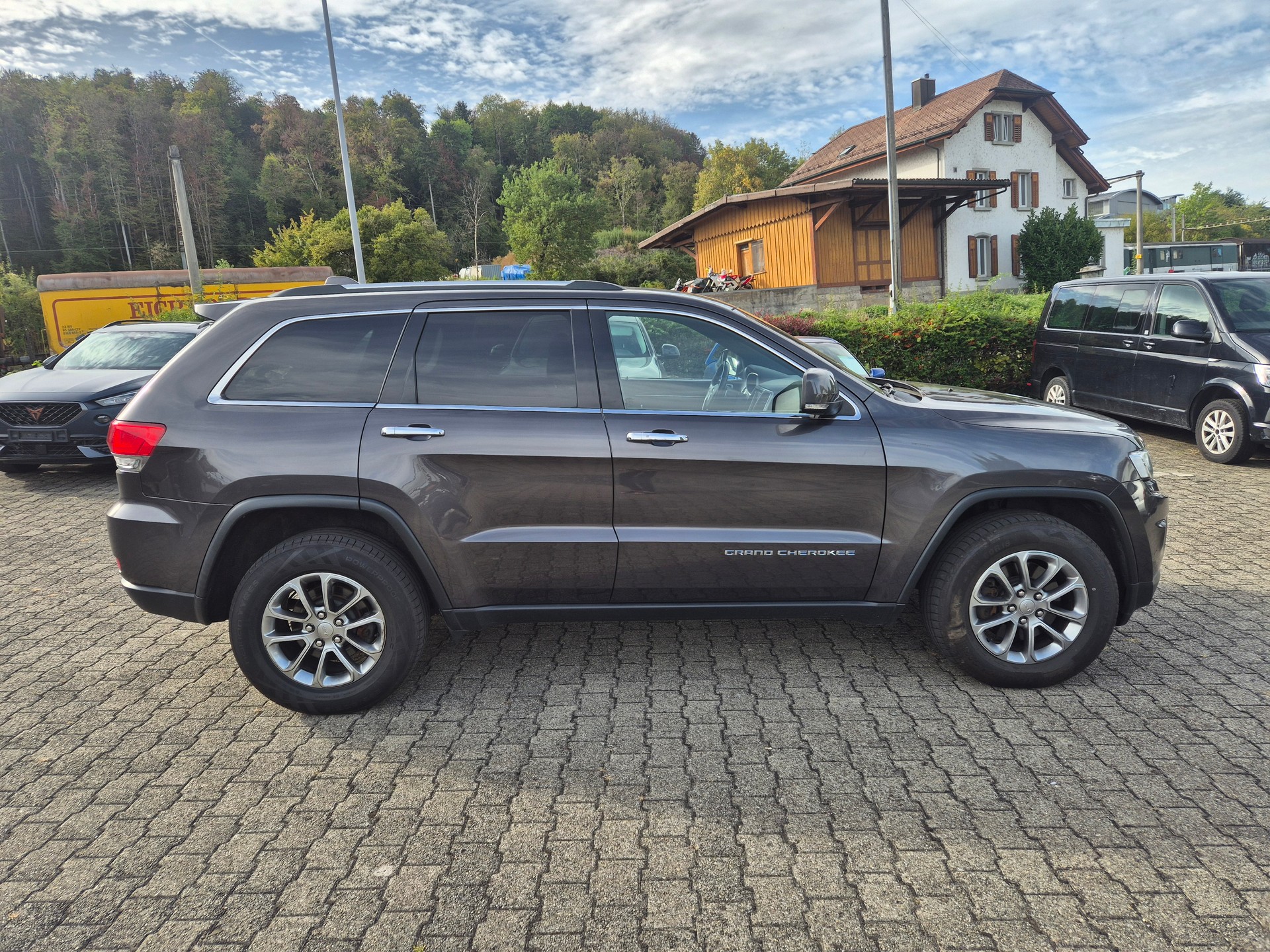 JEEP Grand Cherokee 3.0 CRD Limited Automatic-image-4