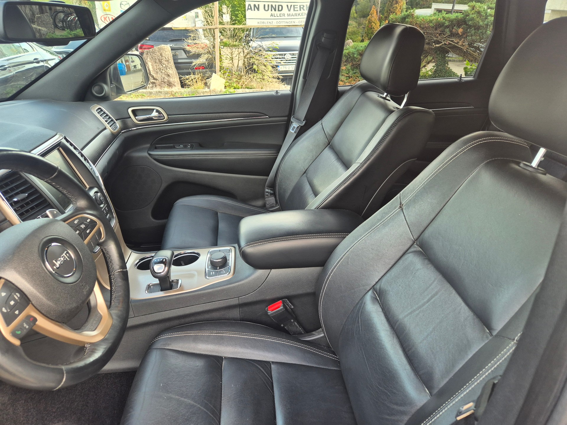 JEEP Grand Cherokee 3.0 CRD Limited Automatic-image-9