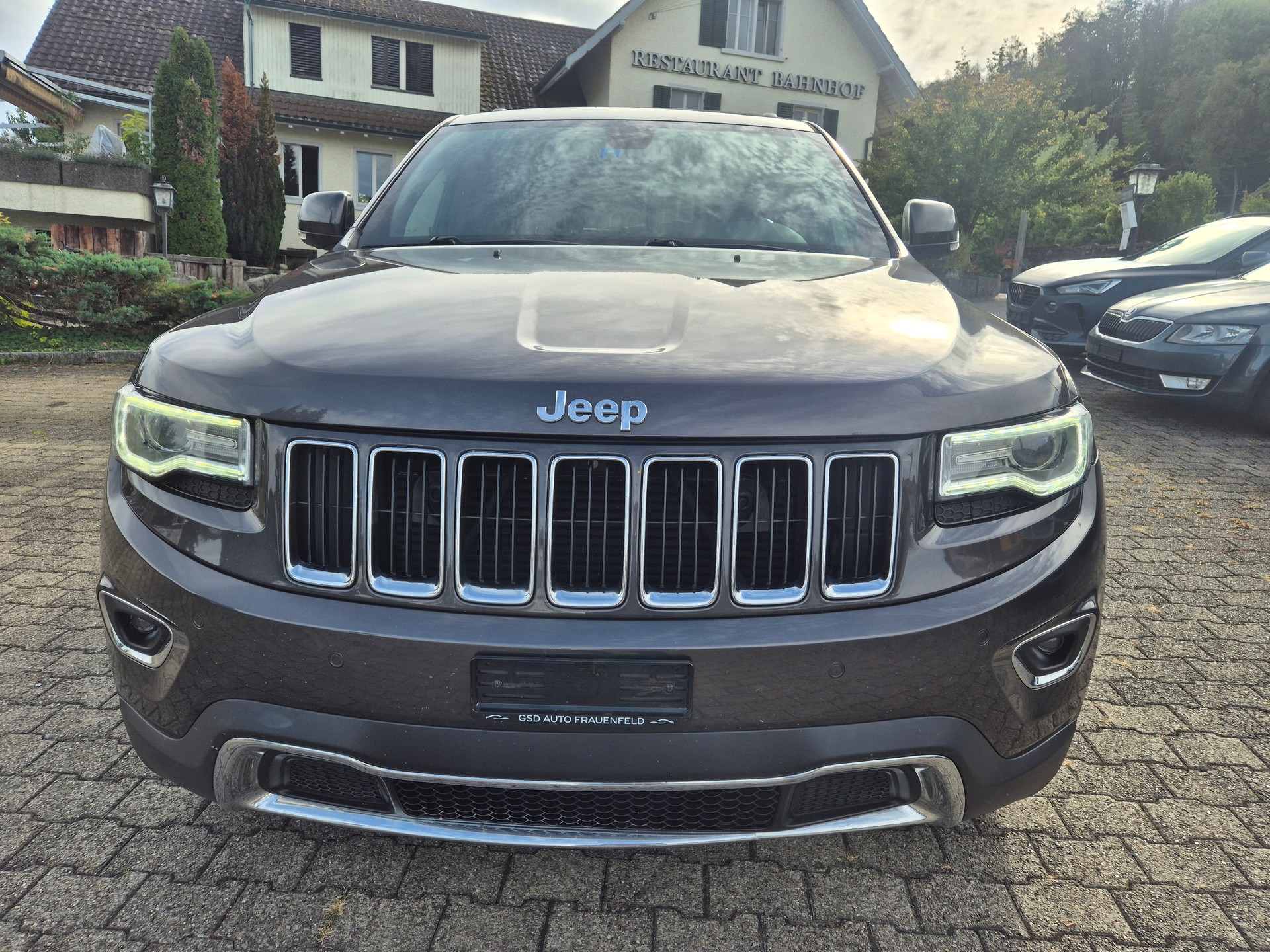 JEEP Grand Cherokee 3.0 CRD Limited Automatic-image-2