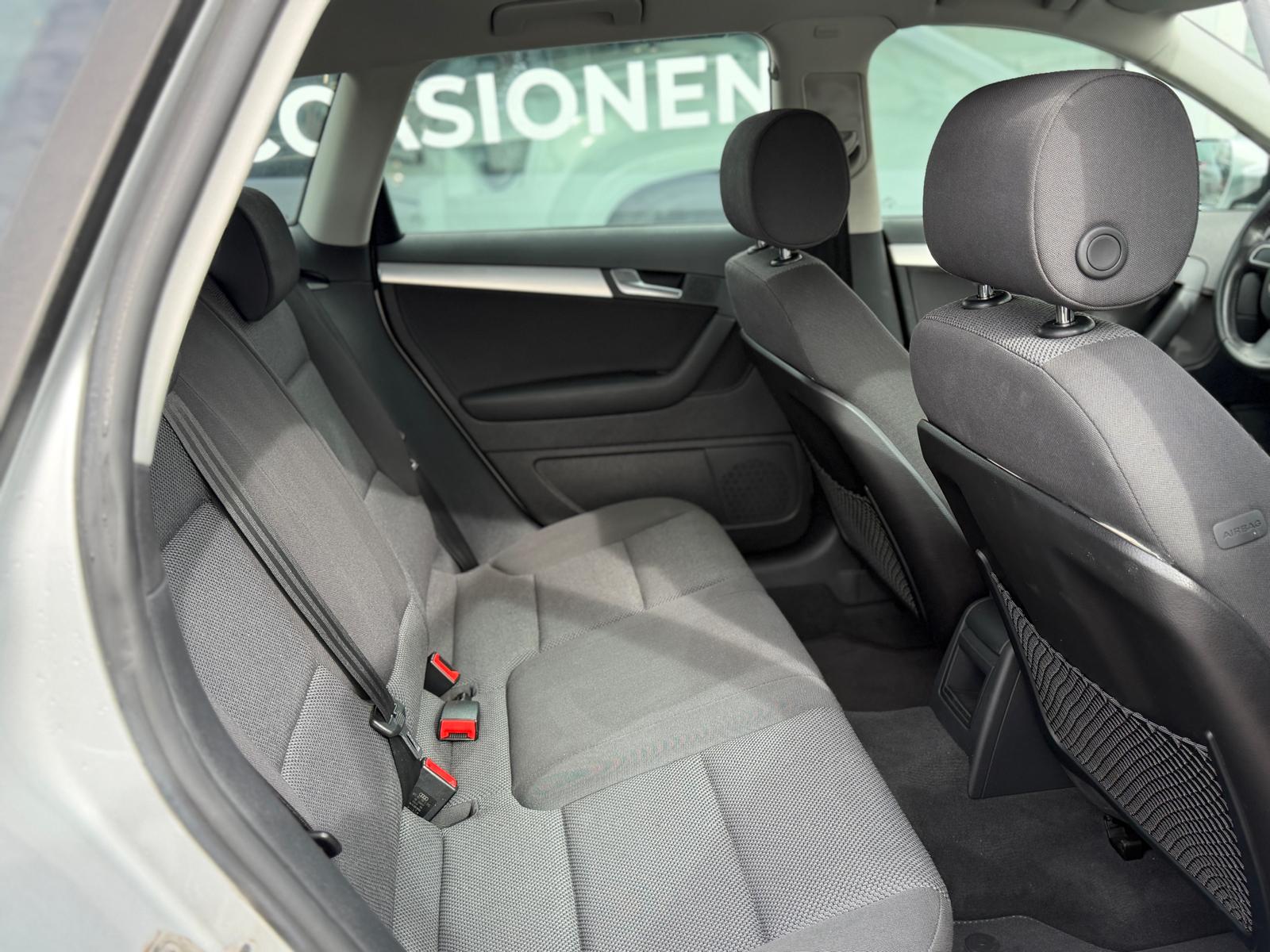 AUDI A3 2.0 FSI Ambiente-image-15