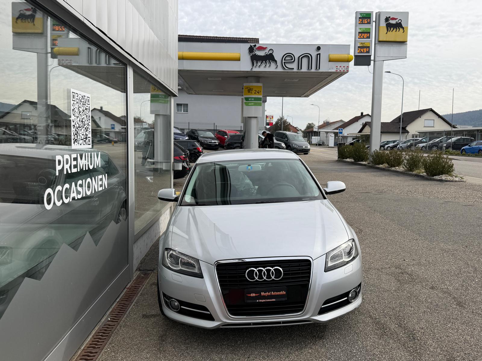 AUDI A3 2.0 FSI Ambiente-image-0