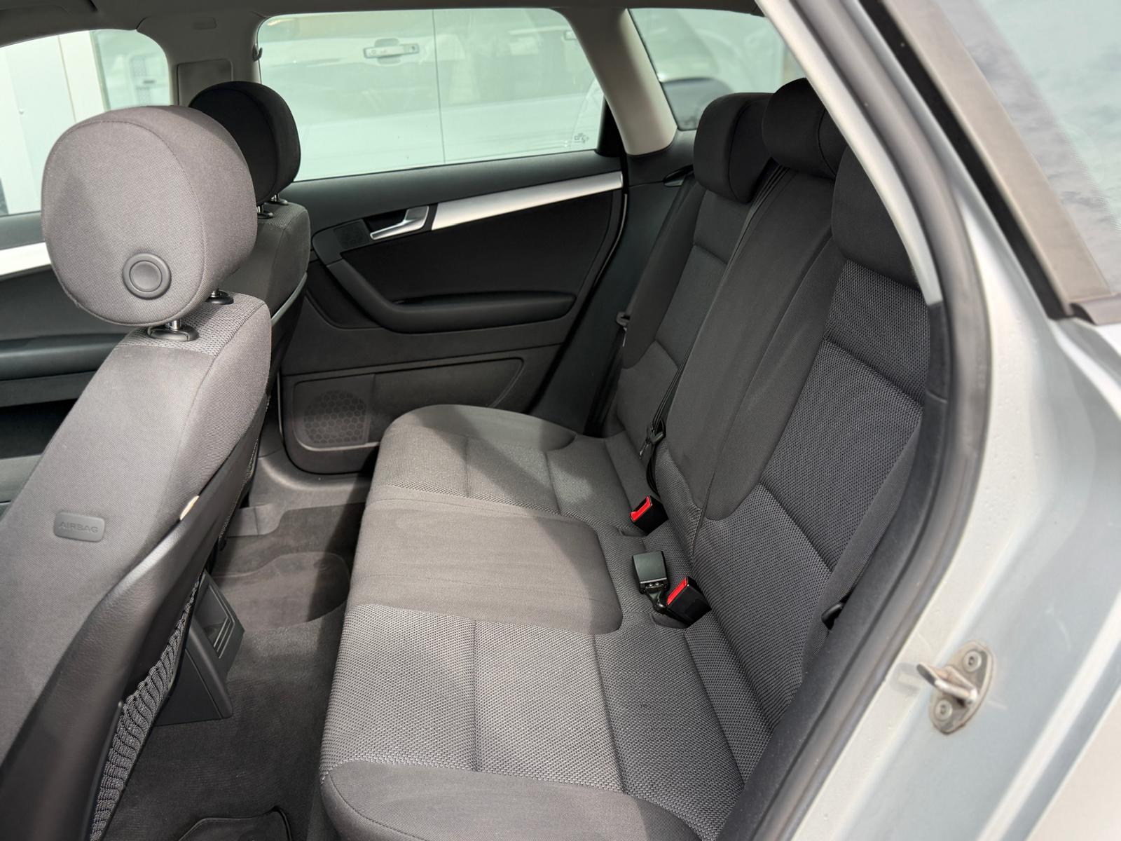 AUDI A3 2.0 FSI Ambiente-image-13