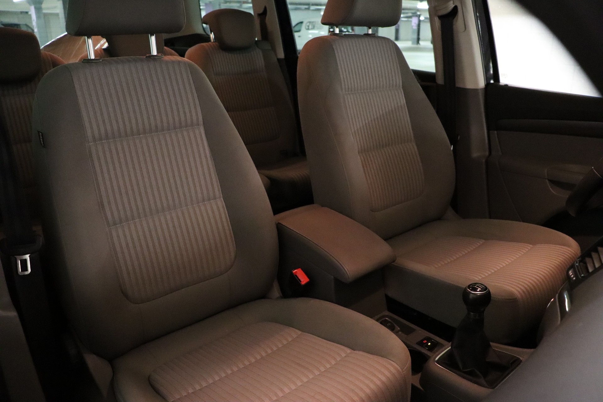 SEAT Alhambra 1.4 TSI Reference Intro Eco-image-17