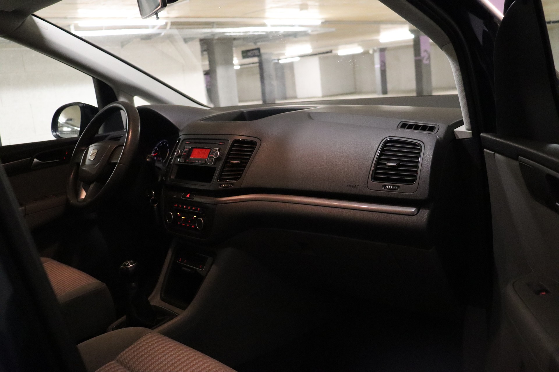 SEAT Alhambra 1.4 TSI Reference Intro Eco-image-16