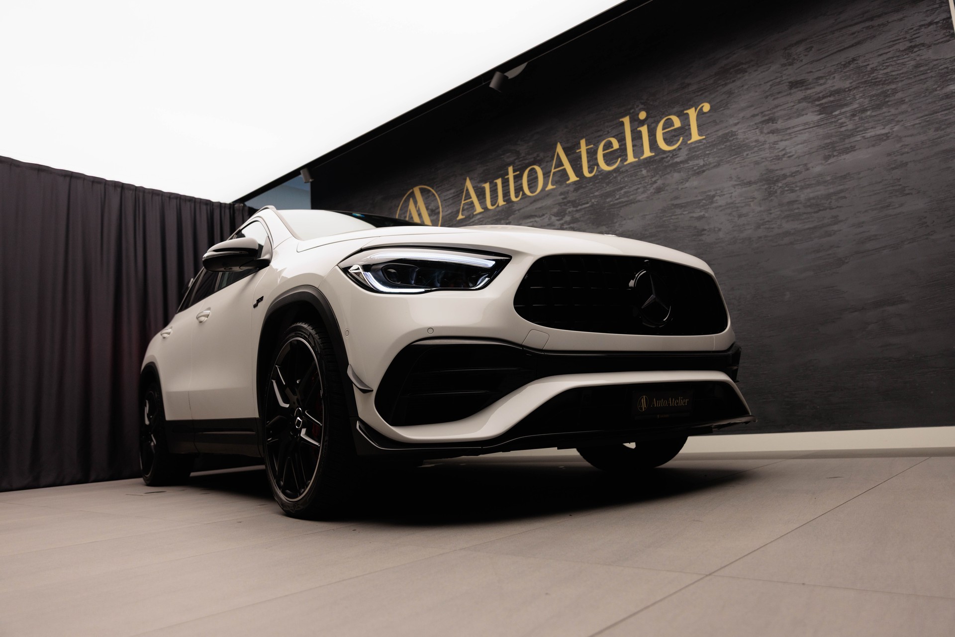 MERCEDES-BENZ GLA 45 S AMG 4Matic+ 8G-Speedshift DCT-image-5