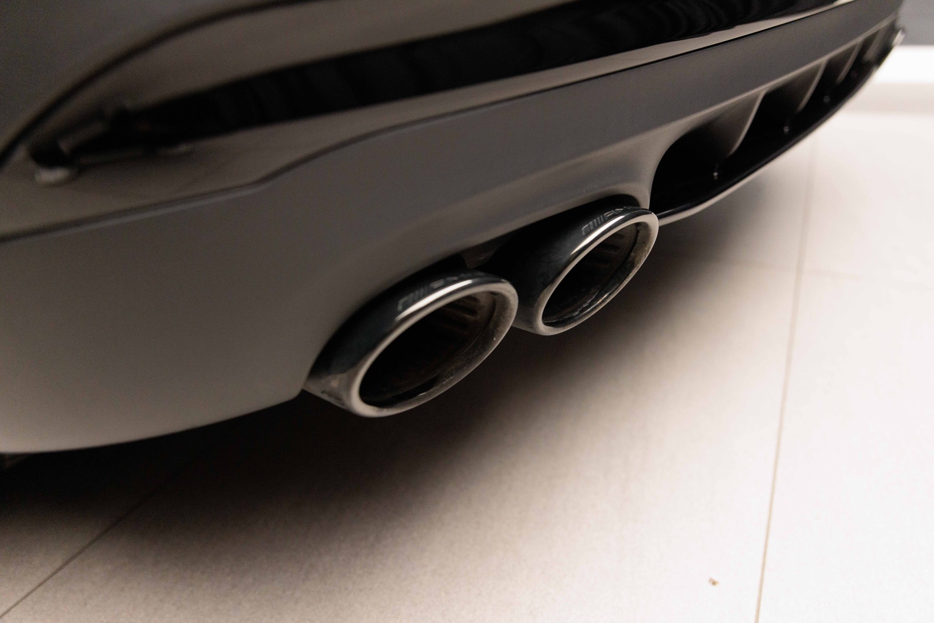 MERCEDES-BENZ GLA 45 S AMG 4Matic+ 8G-Speedshift DCT-image-13