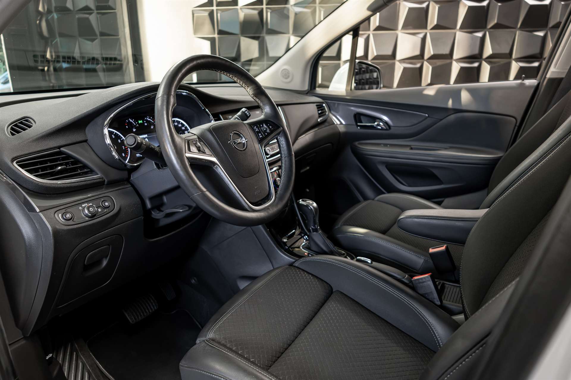 OPEL Mokka X 1.4i 16V Turbo Excellence 4WD Automatik-image-12