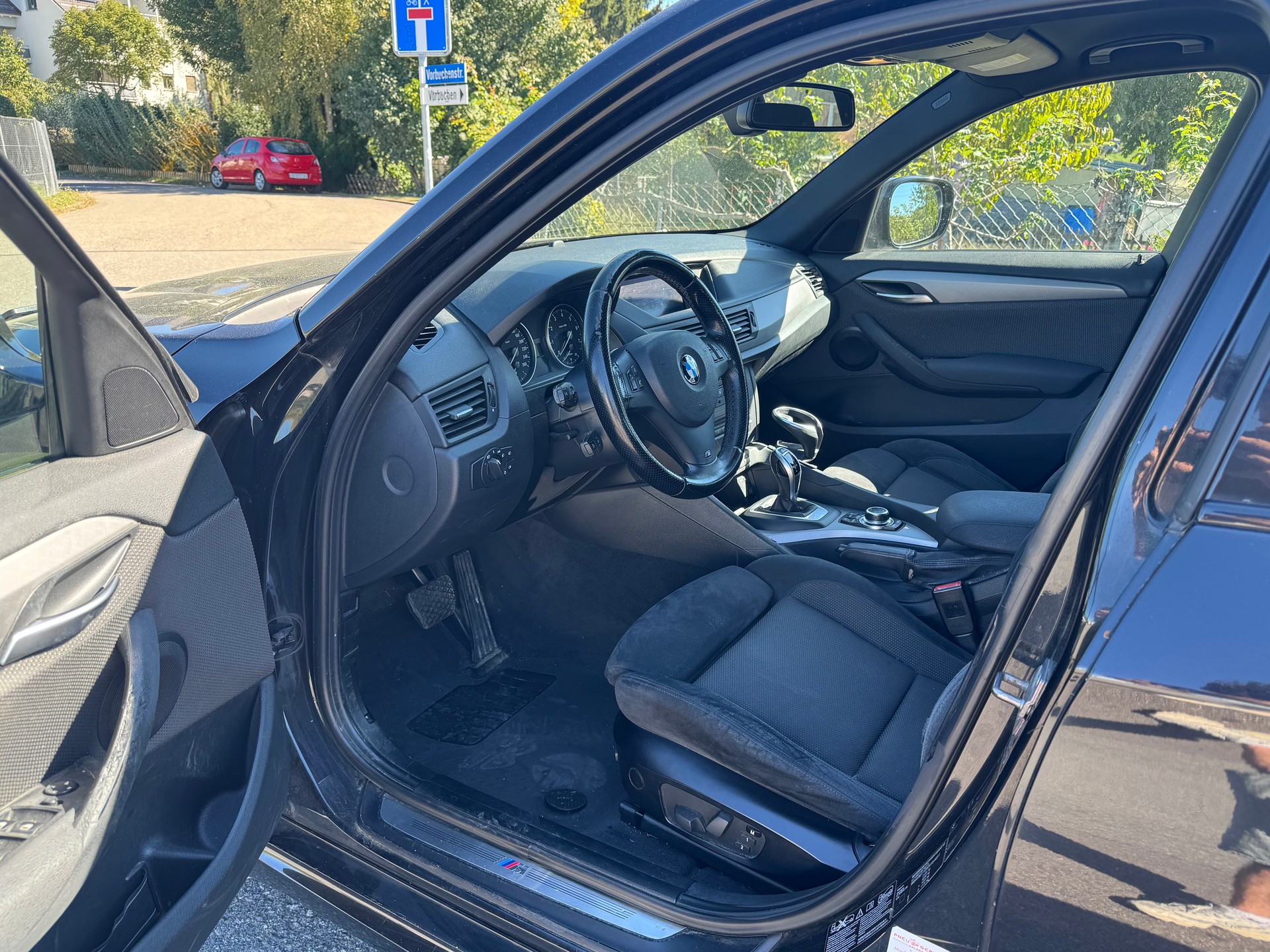 BMW X1 xDrive 28i Steptronic-image-8