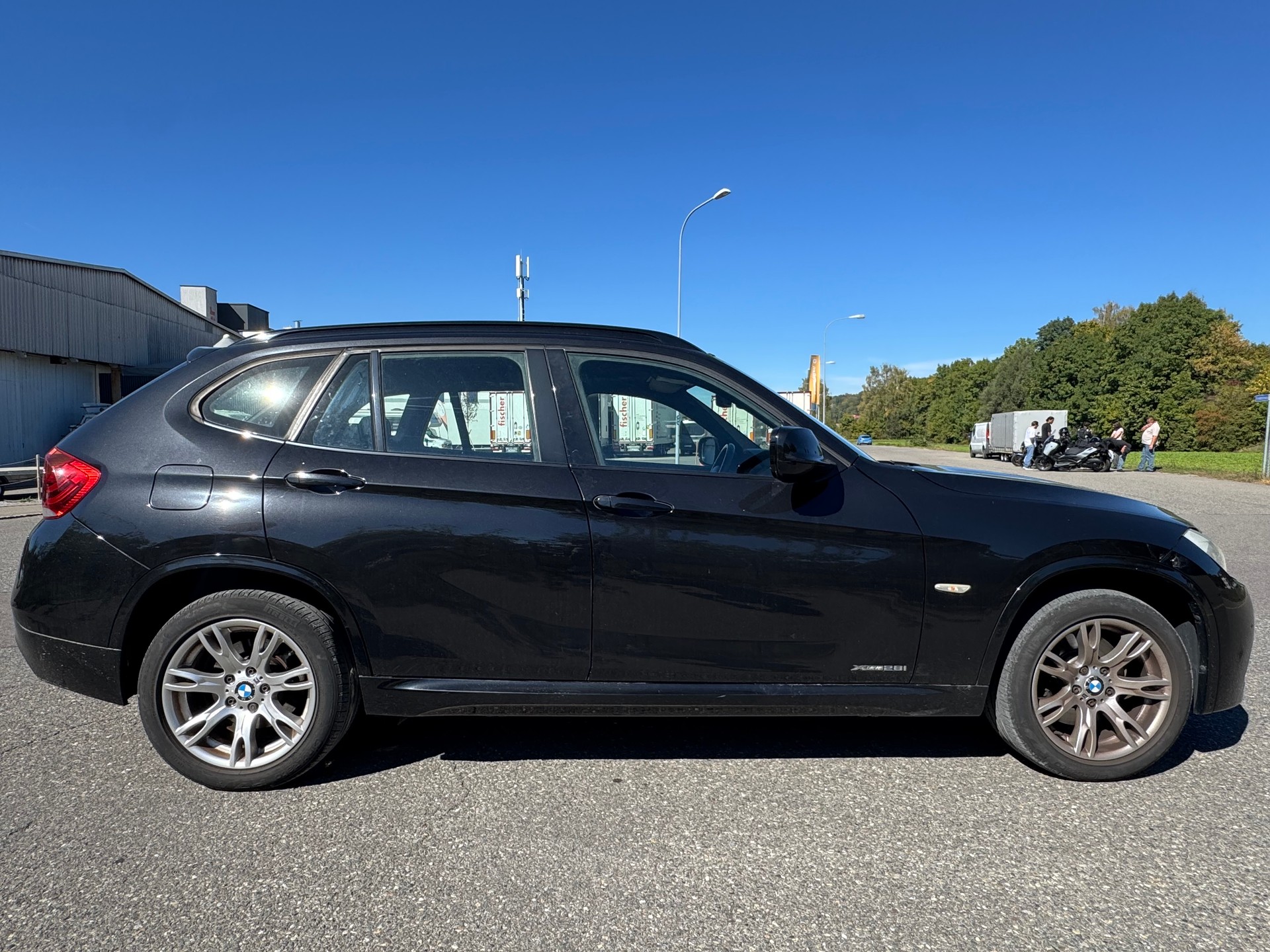 BMW X1 xDrive 28i Steptronic-image-7