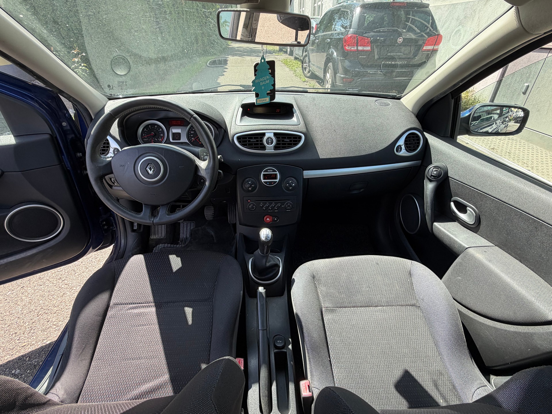 RENAULT Clio Grandtour 1.2 16V Turbo Dynamique-image-6