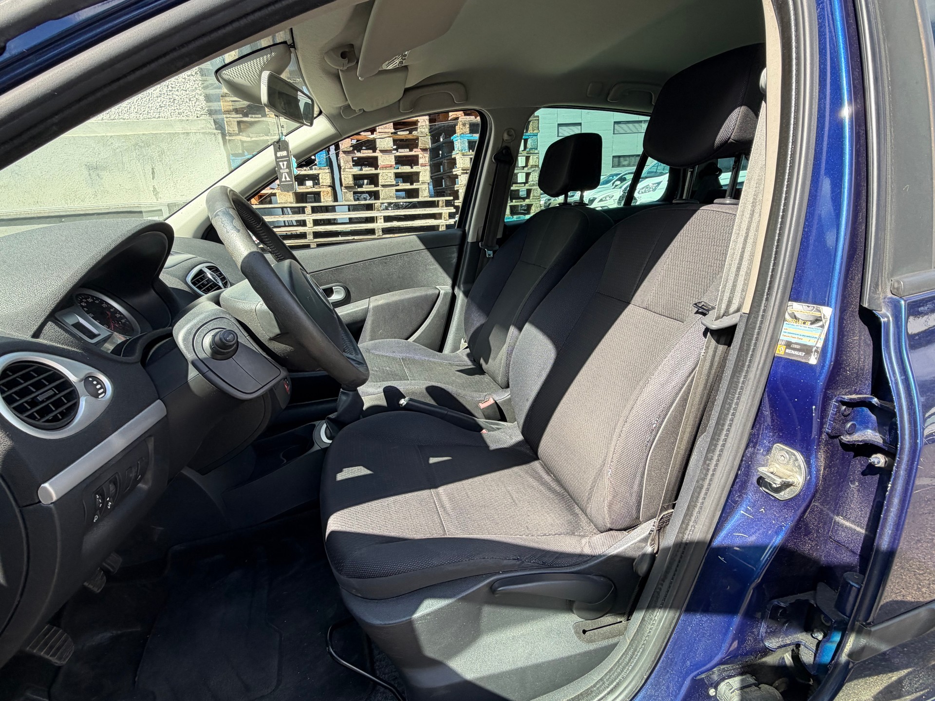 RENAULT Clio Grandtour 1.2 16V Turbo Dynamique-image-7