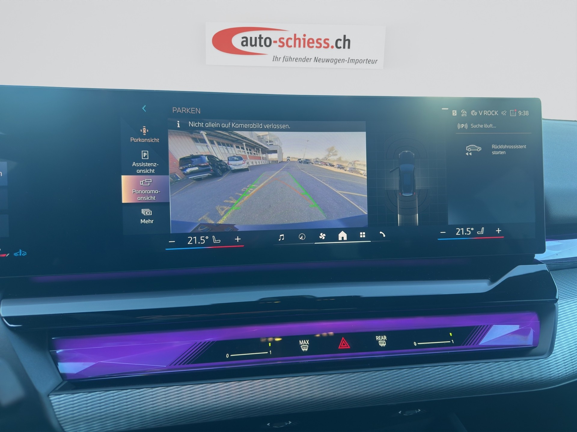 BMW 520i sDrive 48V Touring M Sport Steptronic-image-13