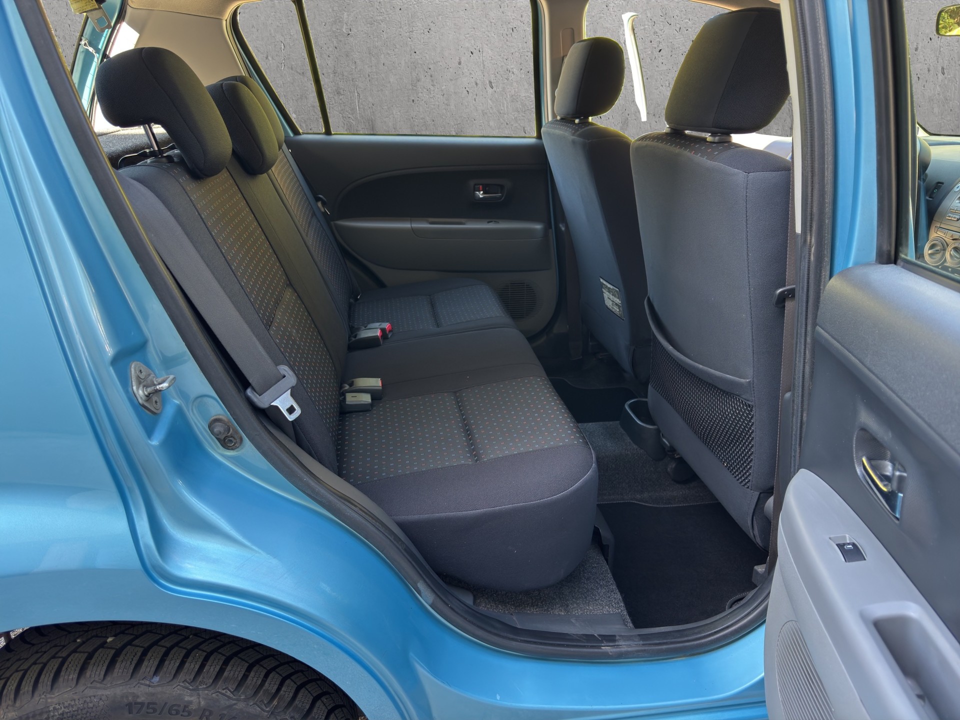 DAIHATSU Sirion 1.3 eco-4WD Automatic-image-11