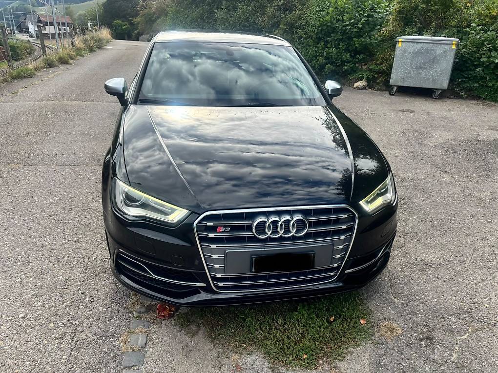 AUDI S3 2.0 TFSI quattro S-tronic-image-2