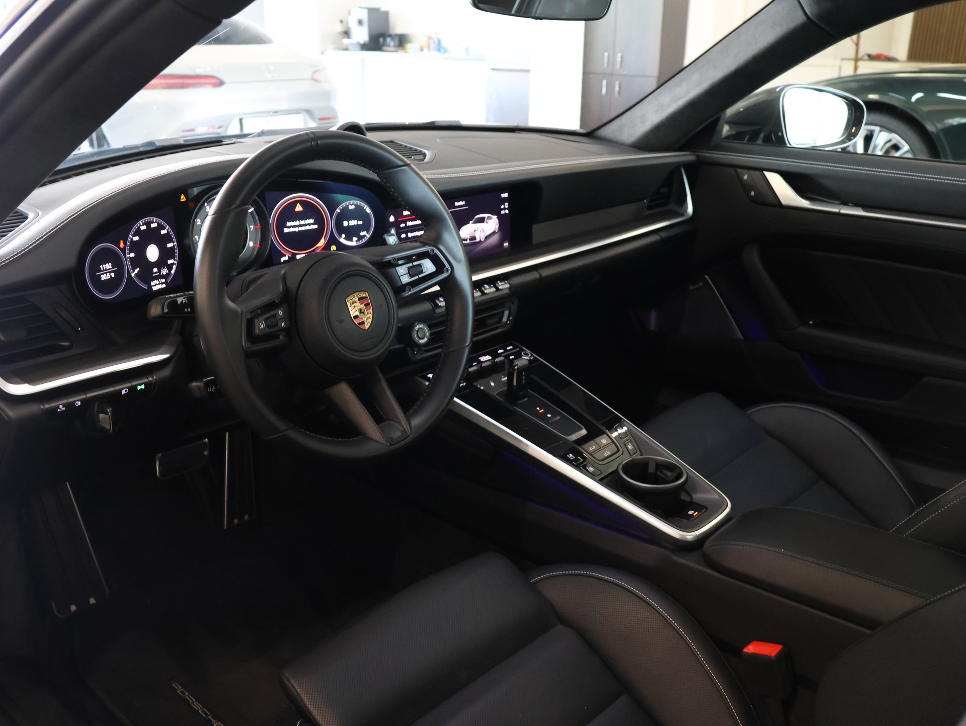 PORSCHE 911 Turbo S PDK *PORSCHE-APPROVED*-image-14