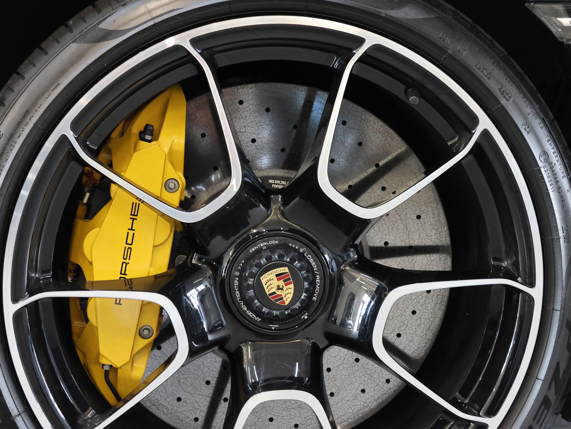 PORSCHE 911 Turbo S PDK *PORSCHE-APPROVED*-image-7