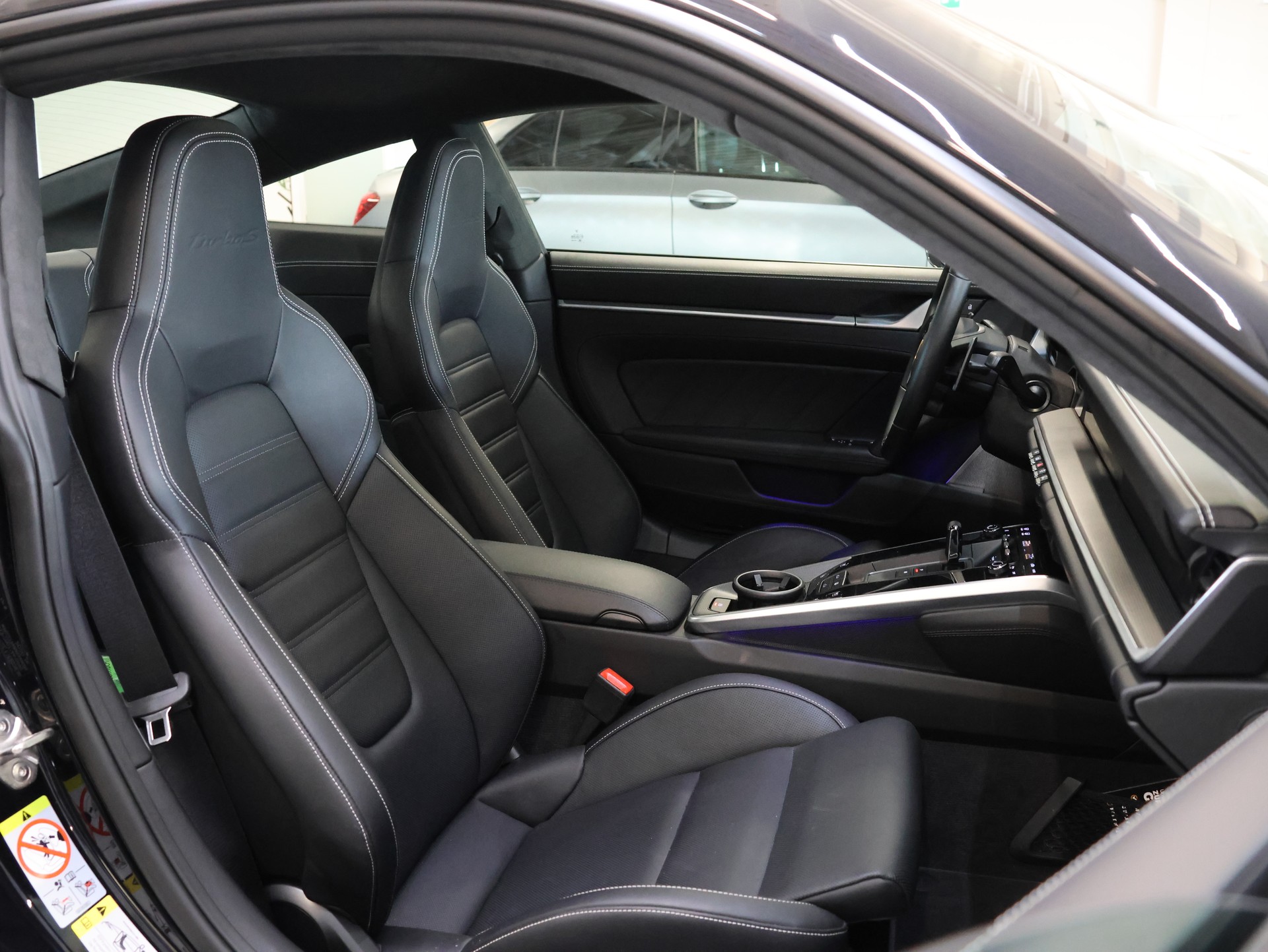 PORSCHE 911 Turbo S PDK *PORSCHE-APPROVED*-image-31