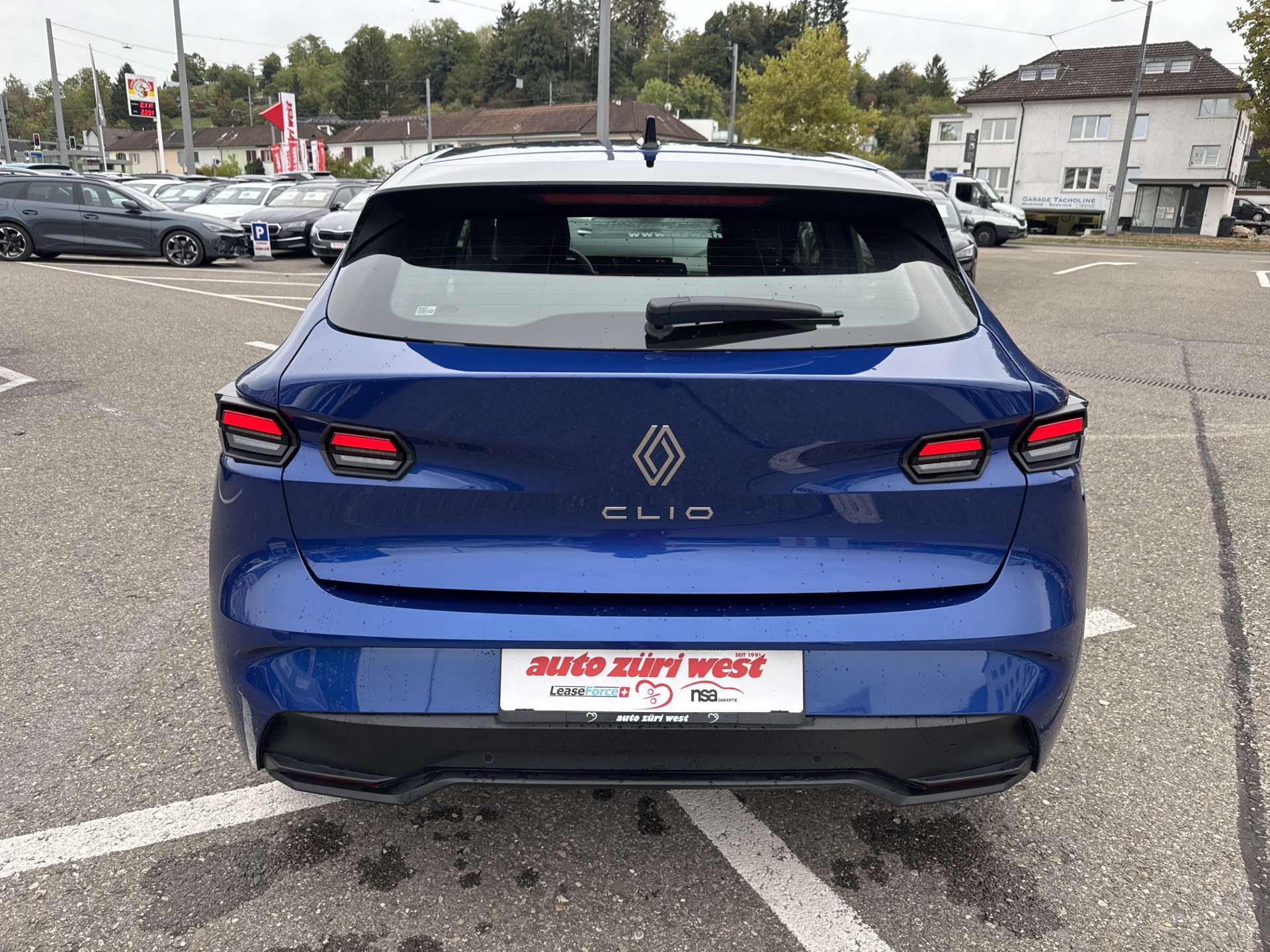 RENAULT Clio 1.2 TCe Evolution NEUES MODELL EDC-Automat-image-12