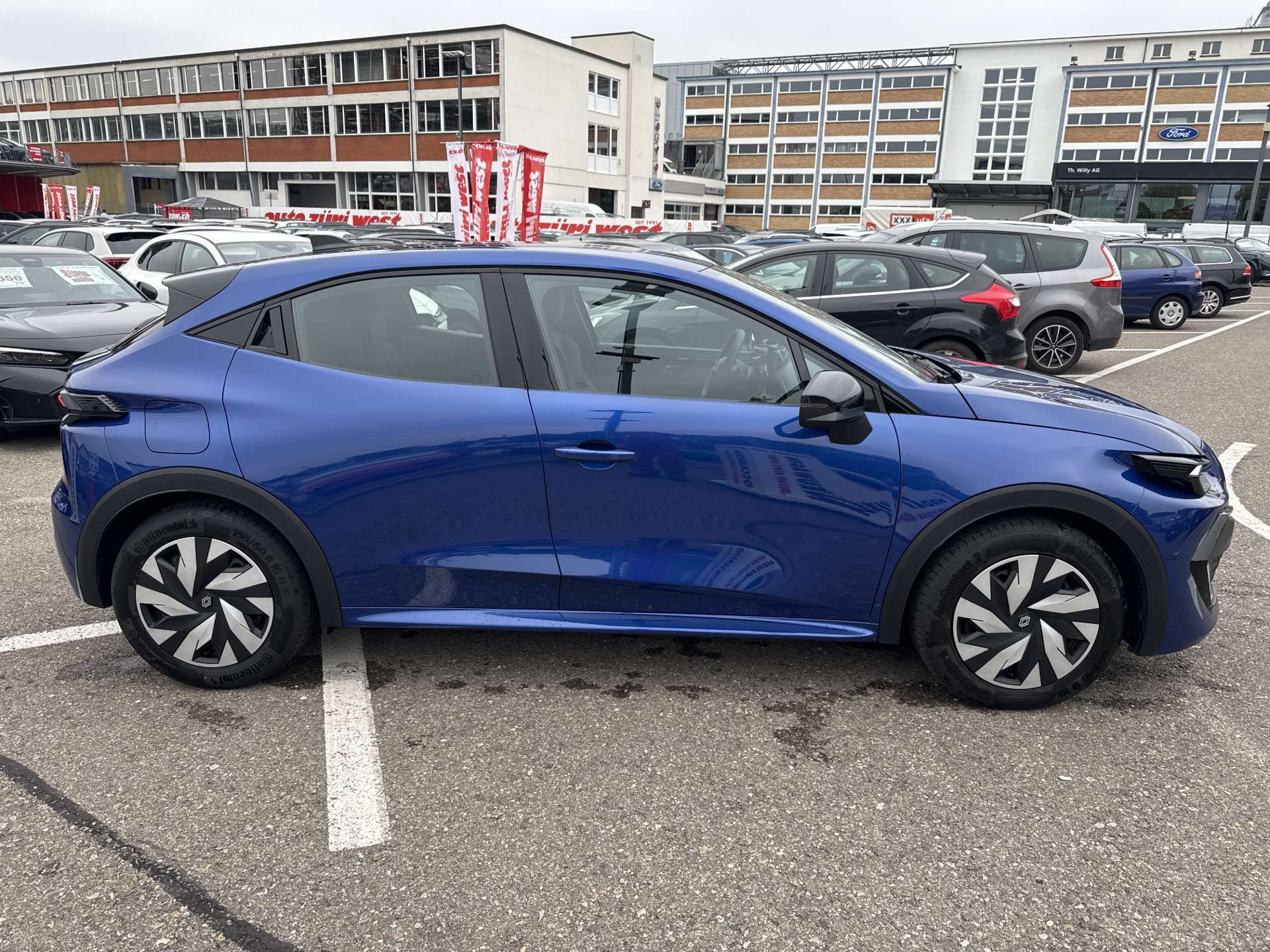 RENAULT Clio 1.2 TCe Evolution NEUES MODELL EDC-Automat-image-9