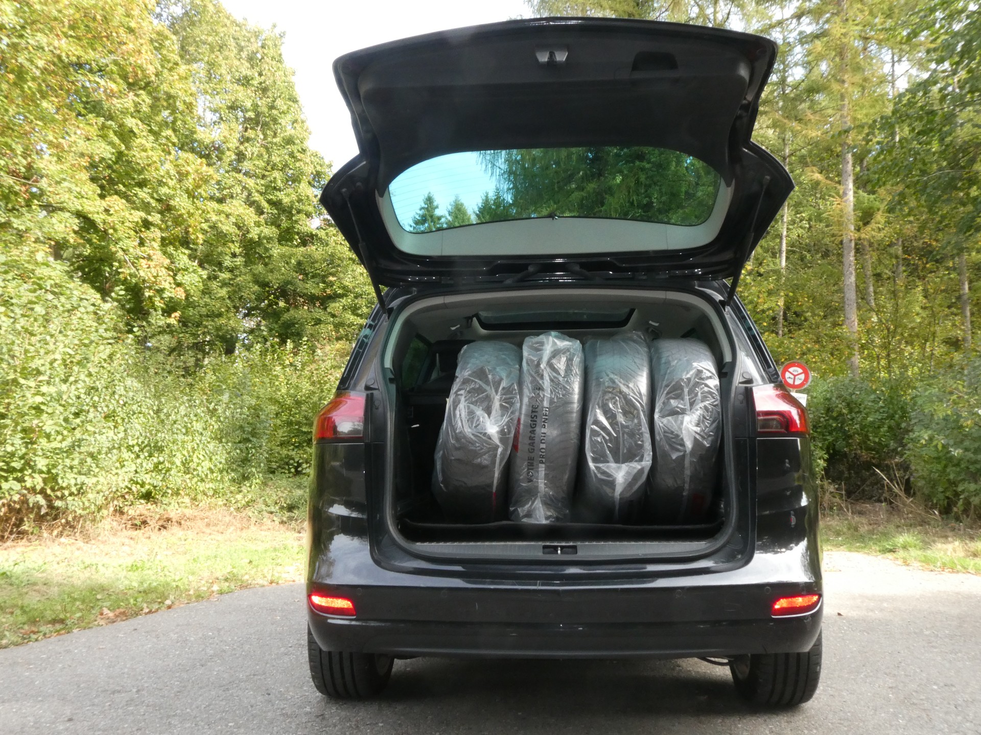 OPEL Zafira Tourer 2.0 CDTi Cosmo-image-8