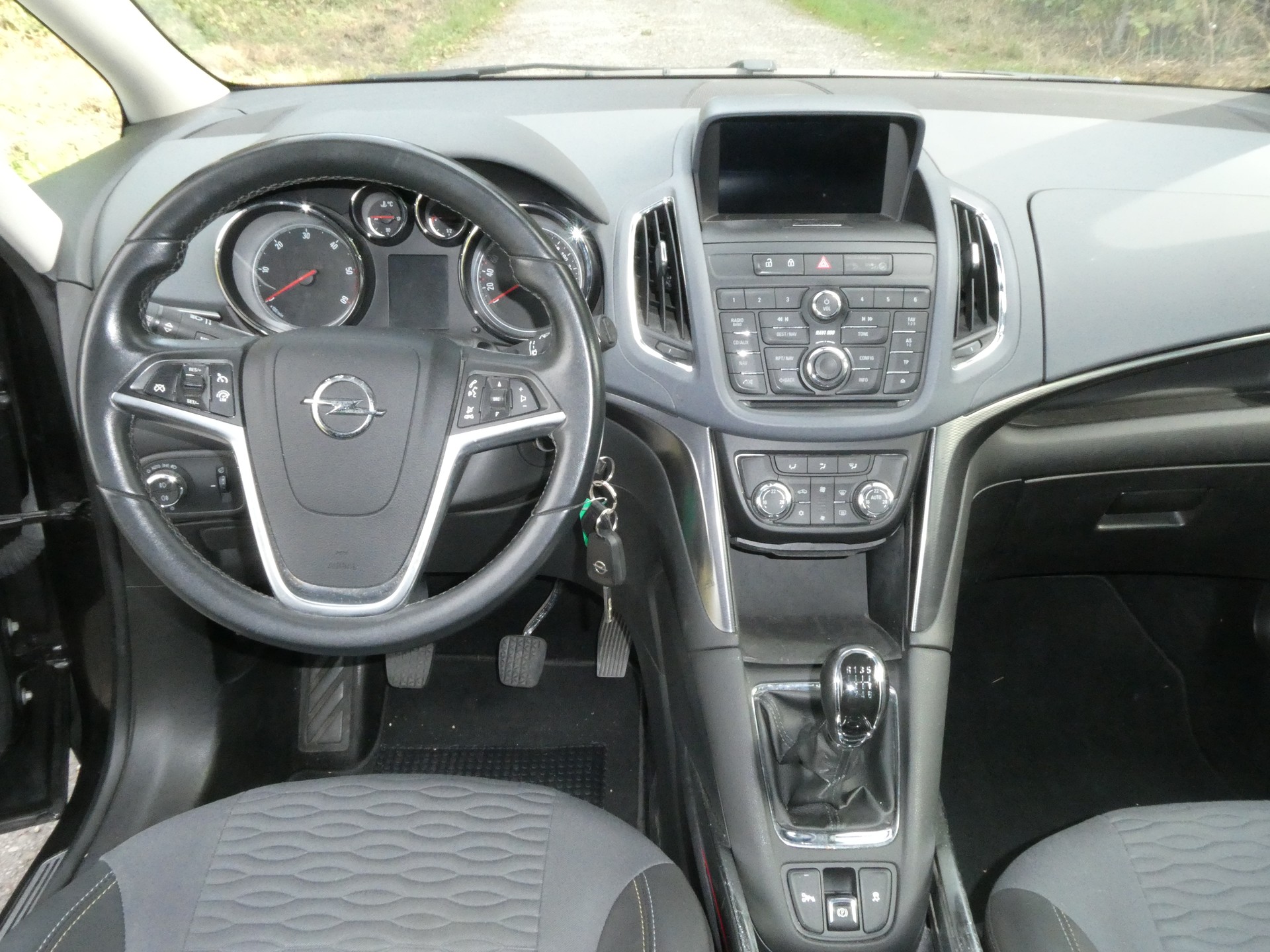 OPEL Zafira Tourer 2.0 CDTi Cosmo-image-12
