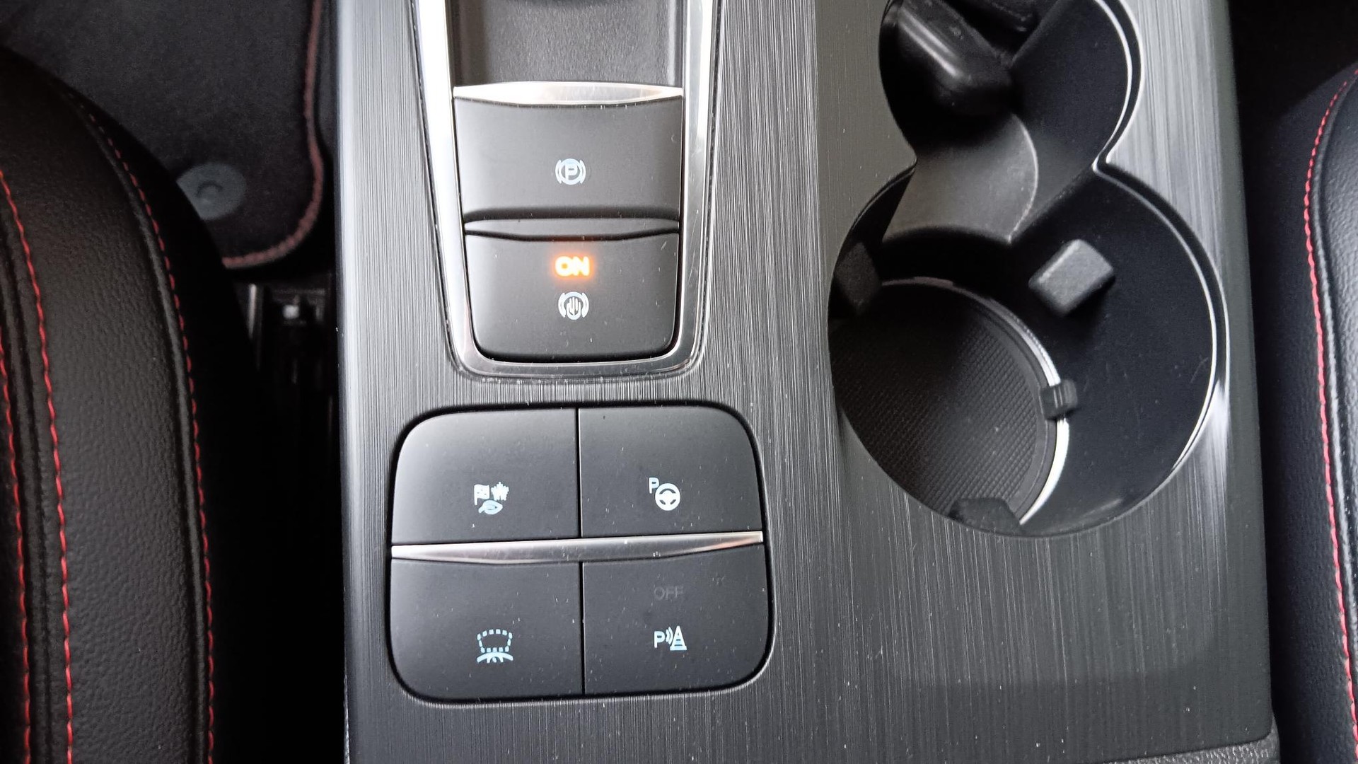 FORD Kuga 2.5 FHEV ST-Line 4WD-image-14