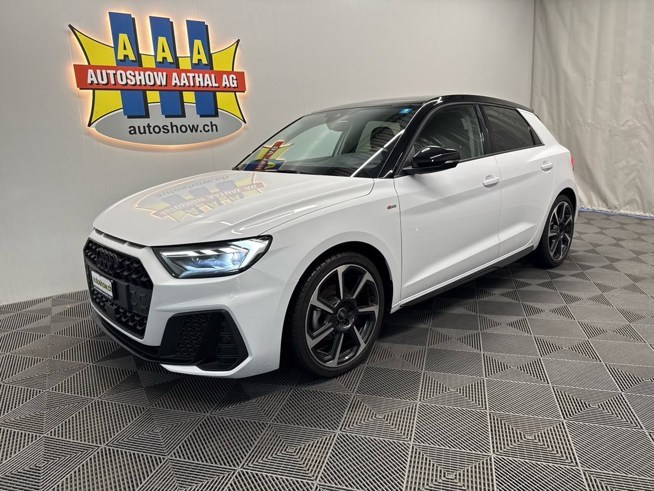 AUDI A1 Sportback 30 TFSI S Line Black Edition S-tronic-image-0