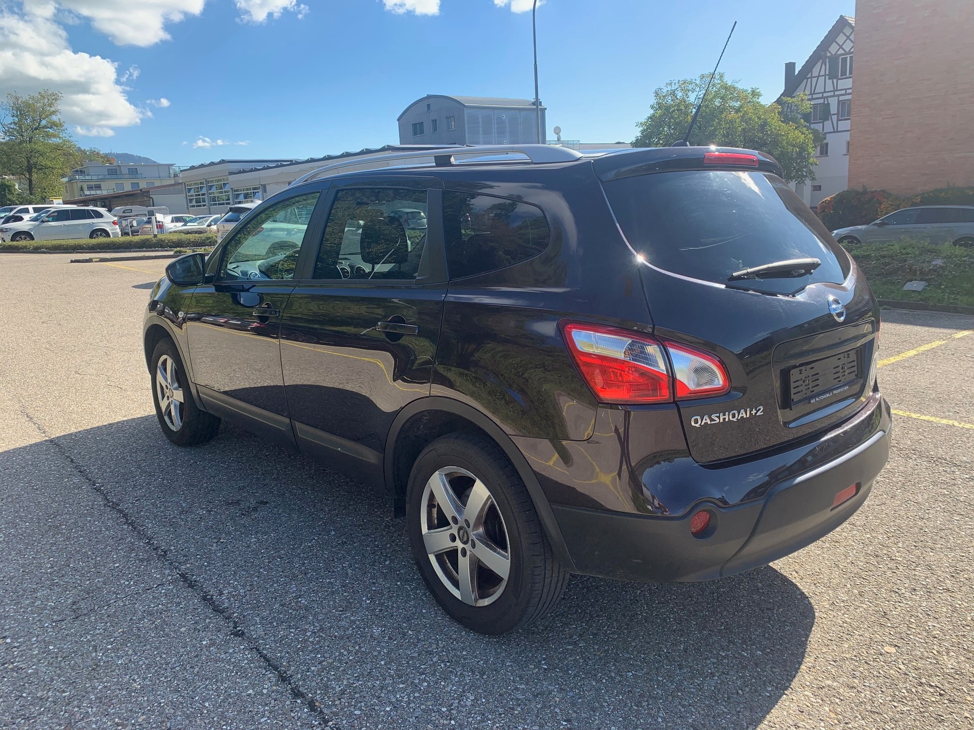 NISSAN Qashqai +2 2.0 tekna-image-2