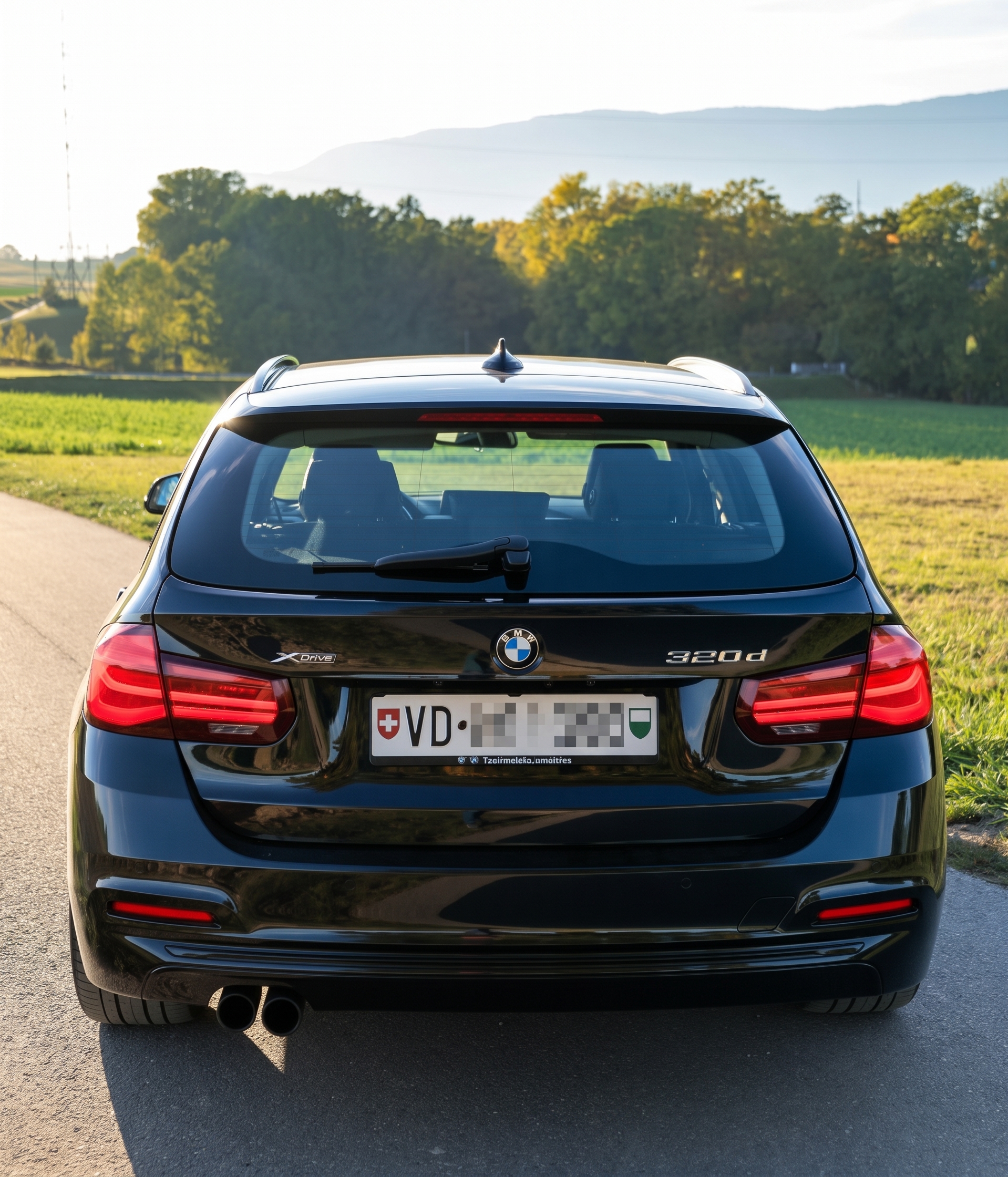BMW BMW 320d xDrive Touring Edition Sport Line Steptronic (Break)-image-5