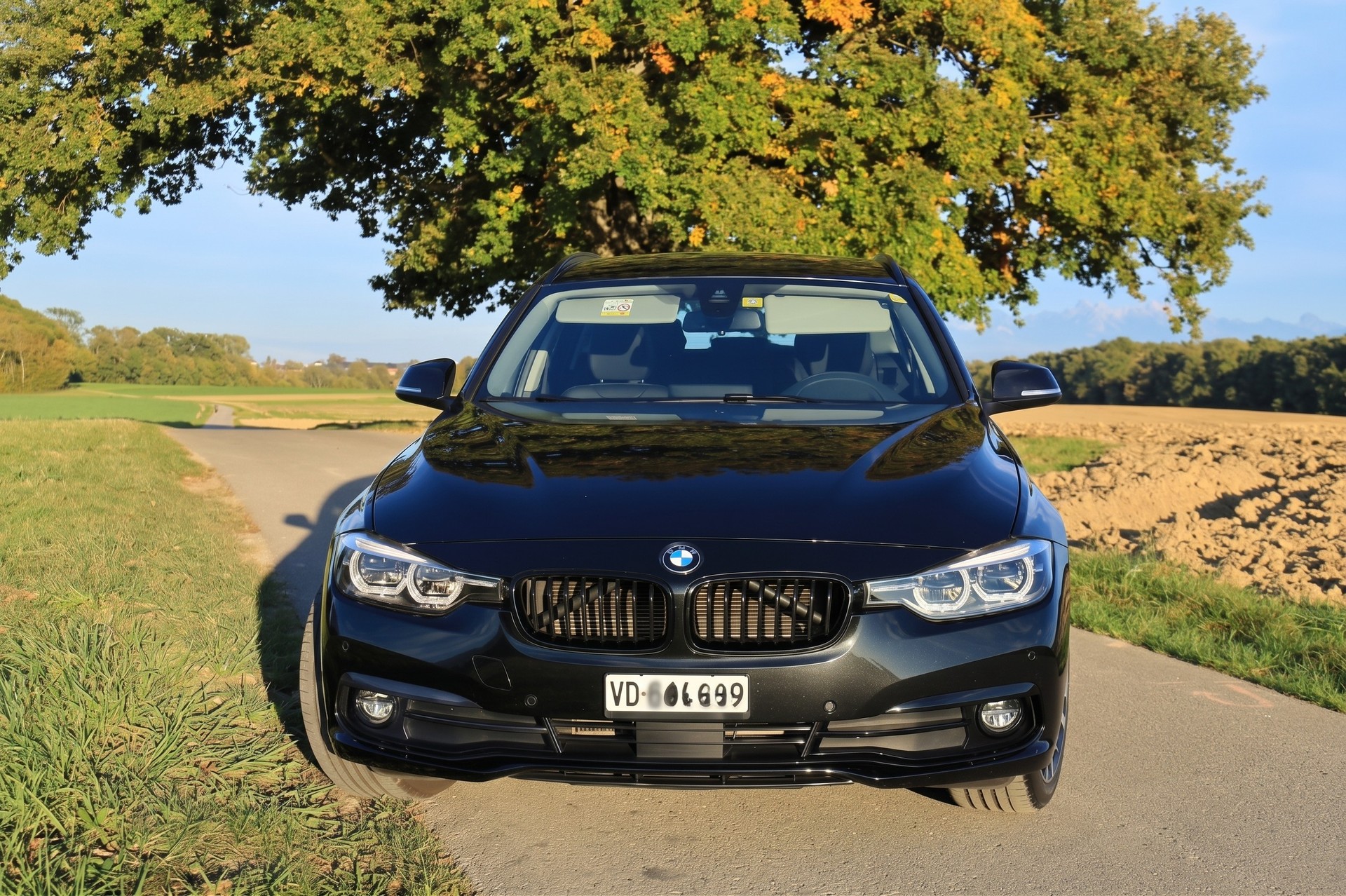 BMW BMW 320d xDrive Touring Edition Sport Line Steptronic (Break)-image-1