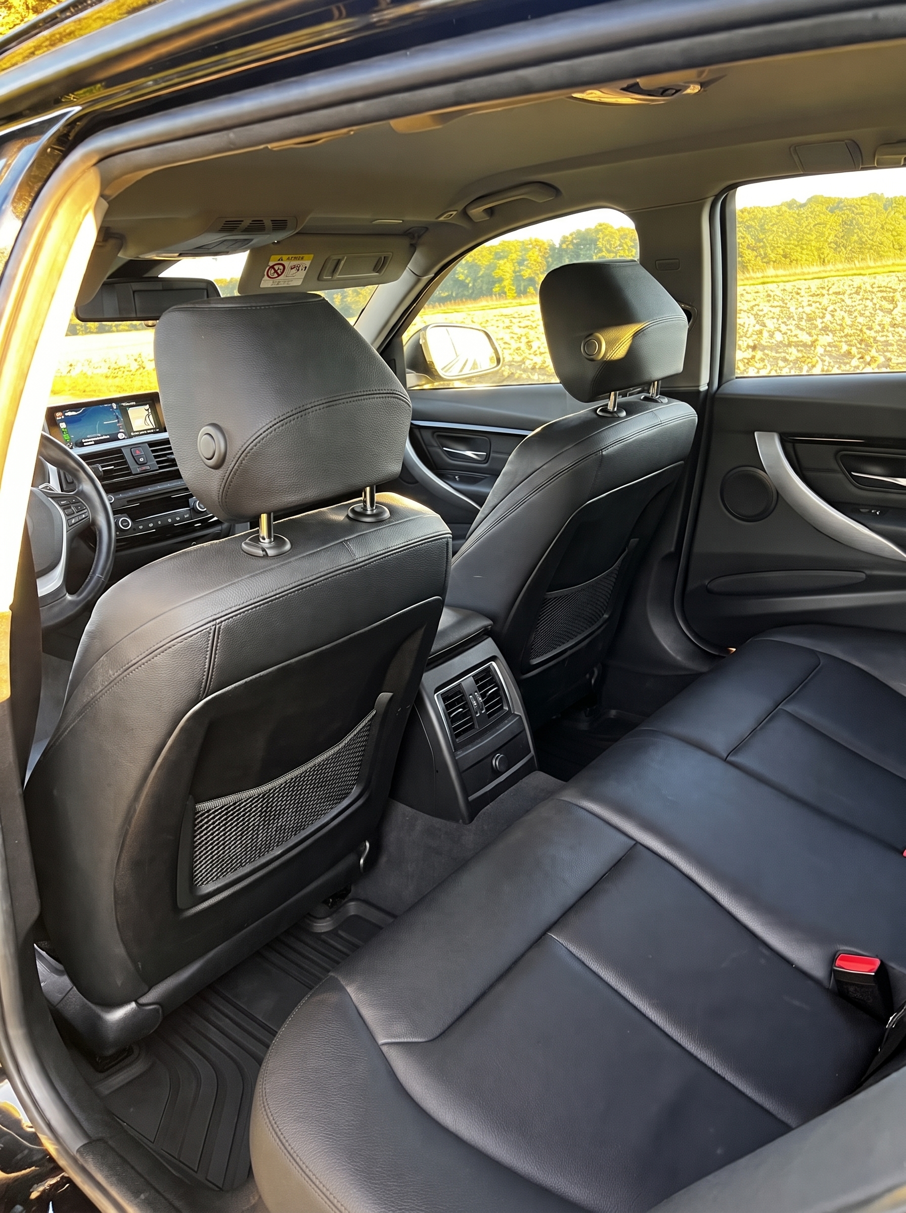 BMW BMW 320d xDrive Touring Edition Sport Line Steptronic (Break)-image-8