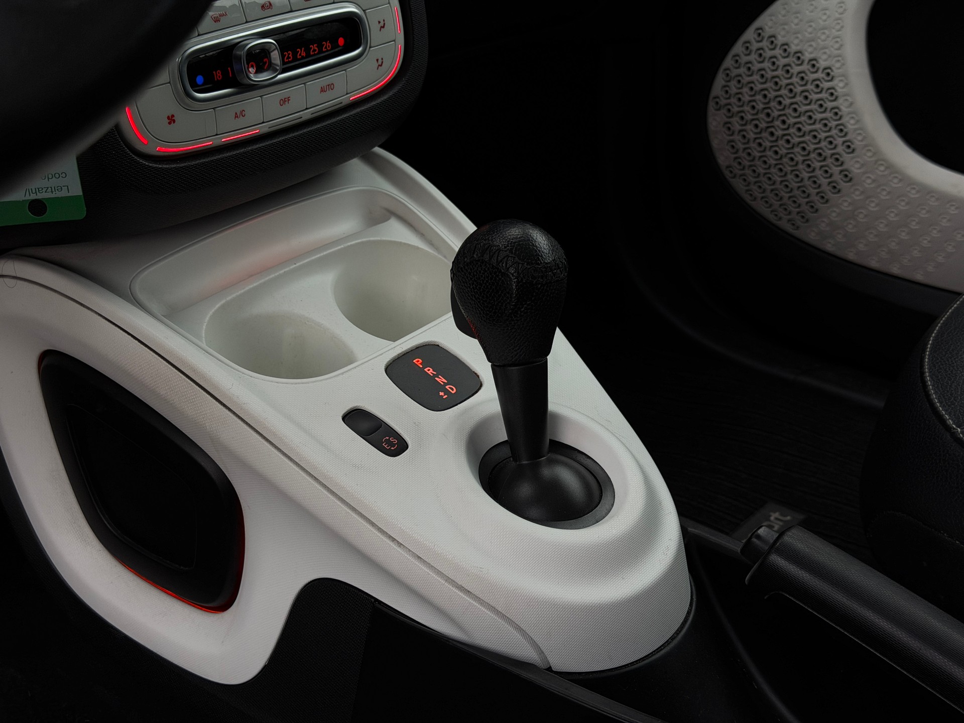SMART fortwo prime twinmatic *Vollausstattung* *frisch ab MFK+Service*-image-17
