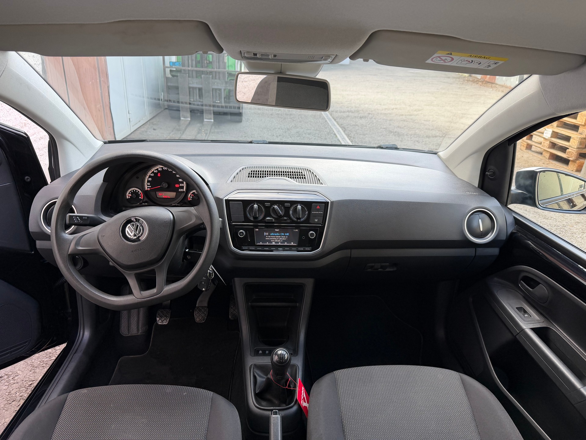 VW 1.0 MPI 60 BMT Sound-image-8