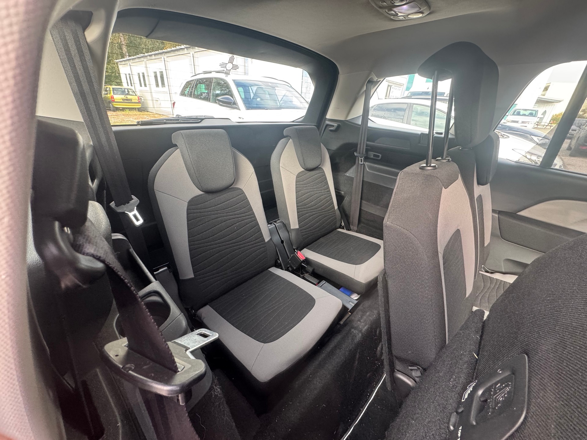 CITROEN Grand C4 Picasso 1.6 e-HDi Exclusive-image-11