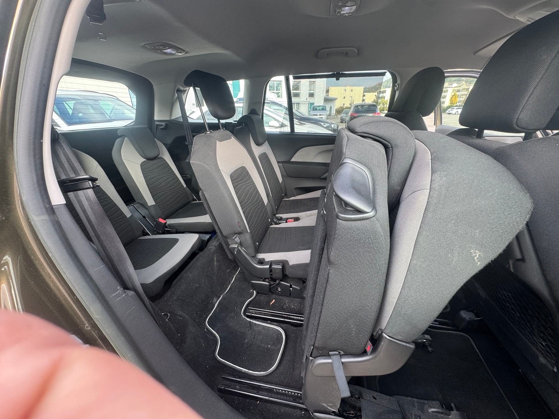CITROEN Grand C4 Picasso 1.6 e-HDi Exclusive-image-8