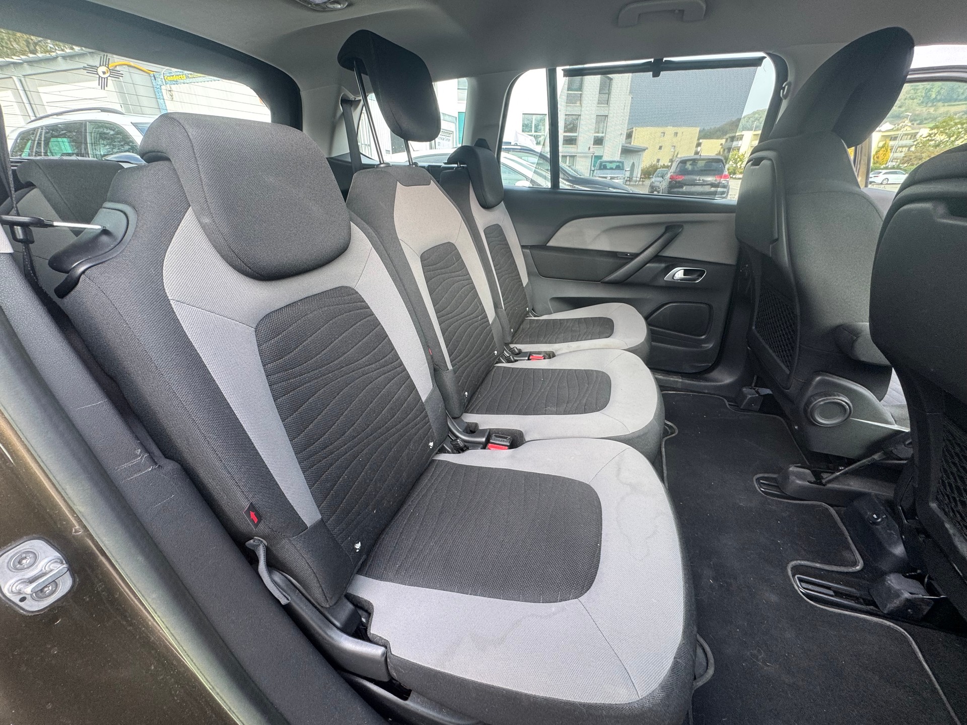 CITROEN Grand C4 Picasso 1.6 e-HDi Exclusive-image-7