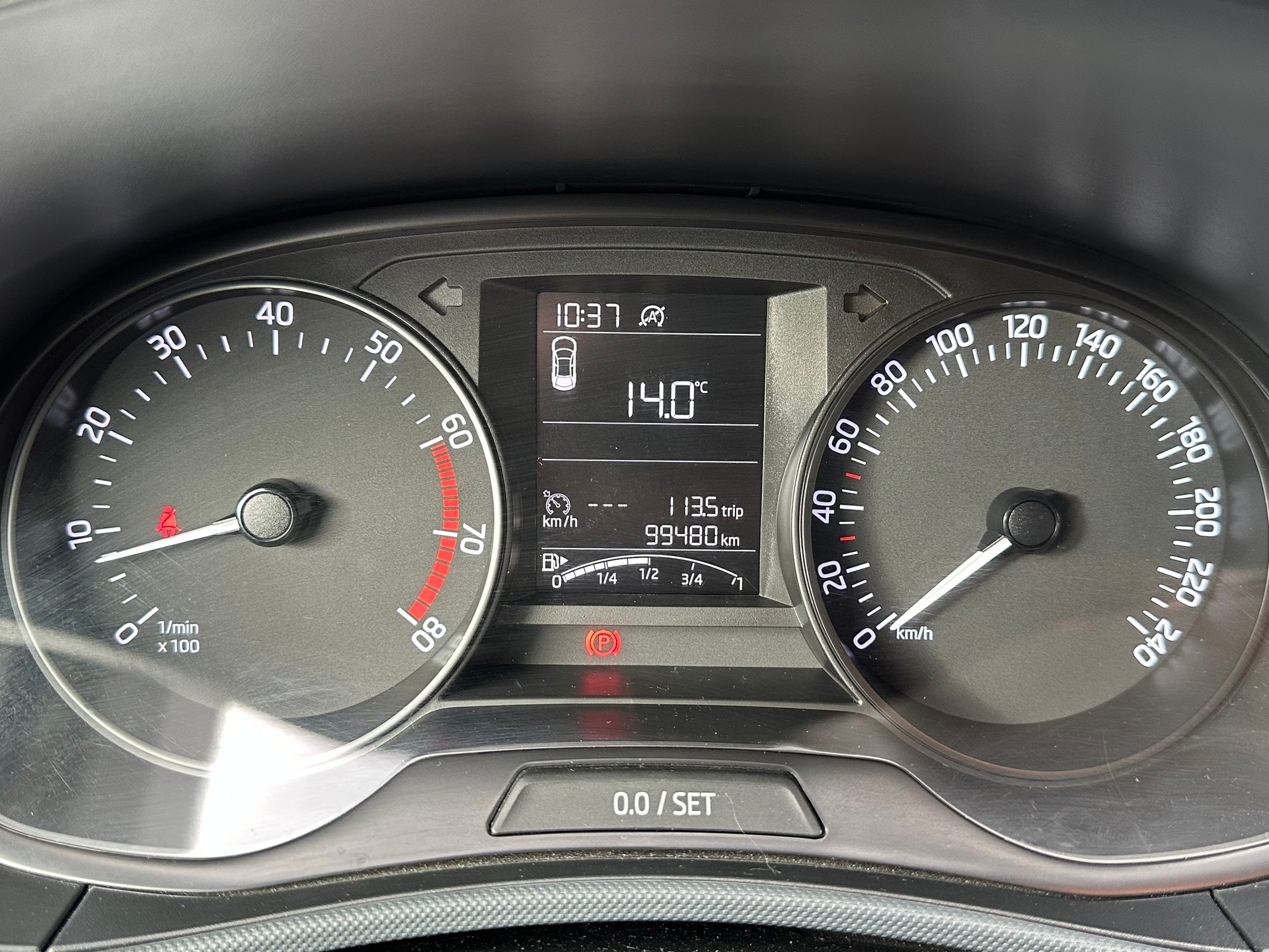 SKODA Fabia 1.2 TSI Ambition-image-13