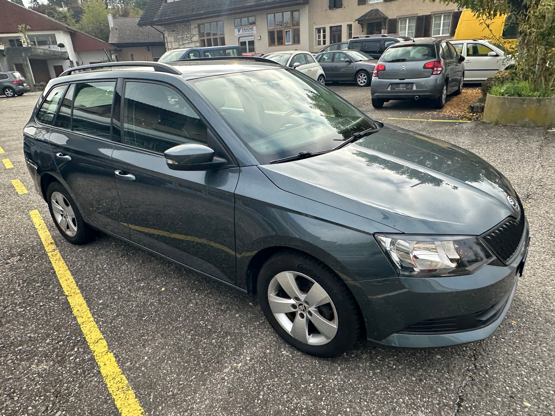 SKODA Fabia 1.2 TSI Ambition-image-2