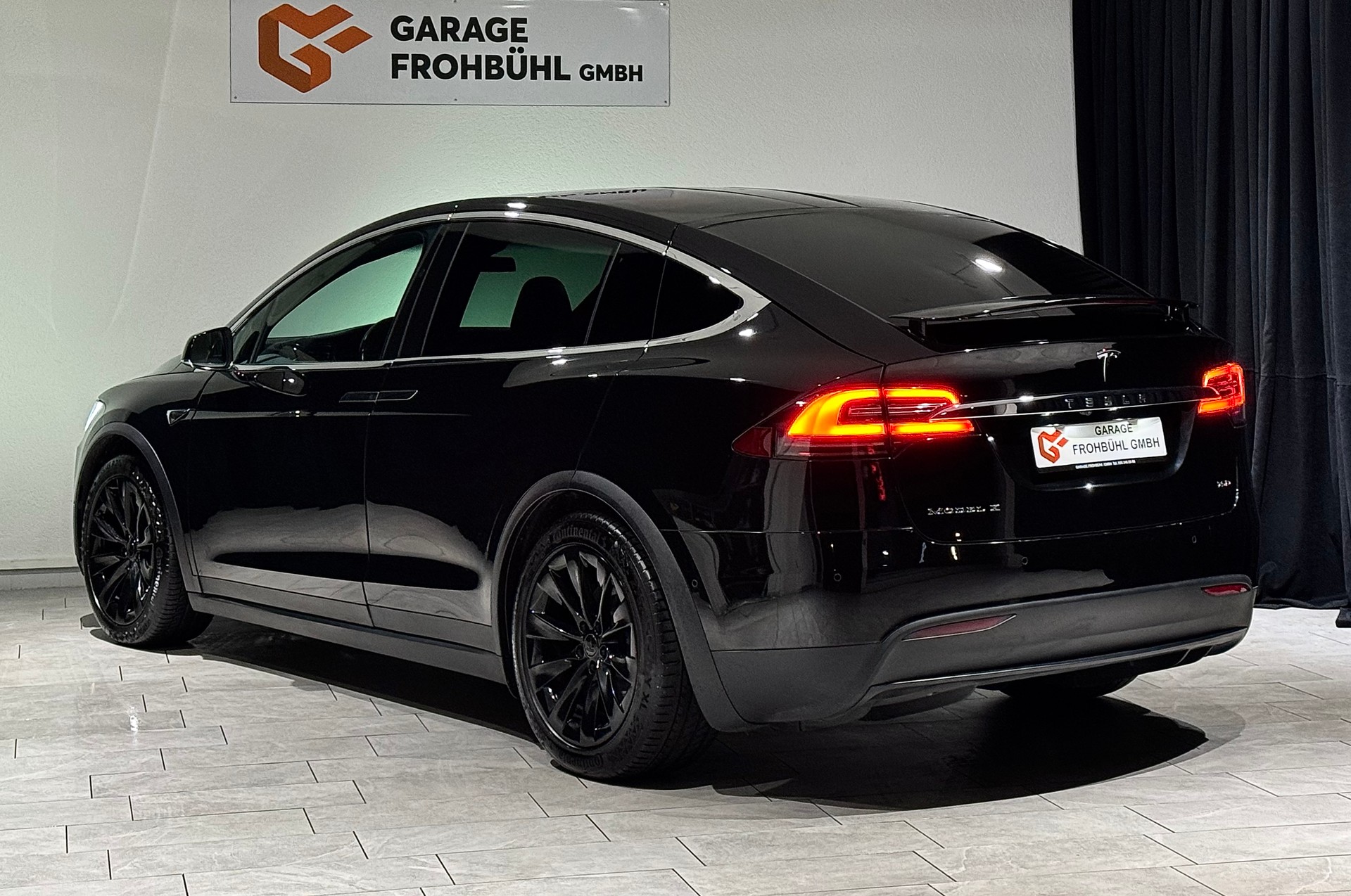 TESLA Model X 75 D | CH | 7Plätzer |-image-5