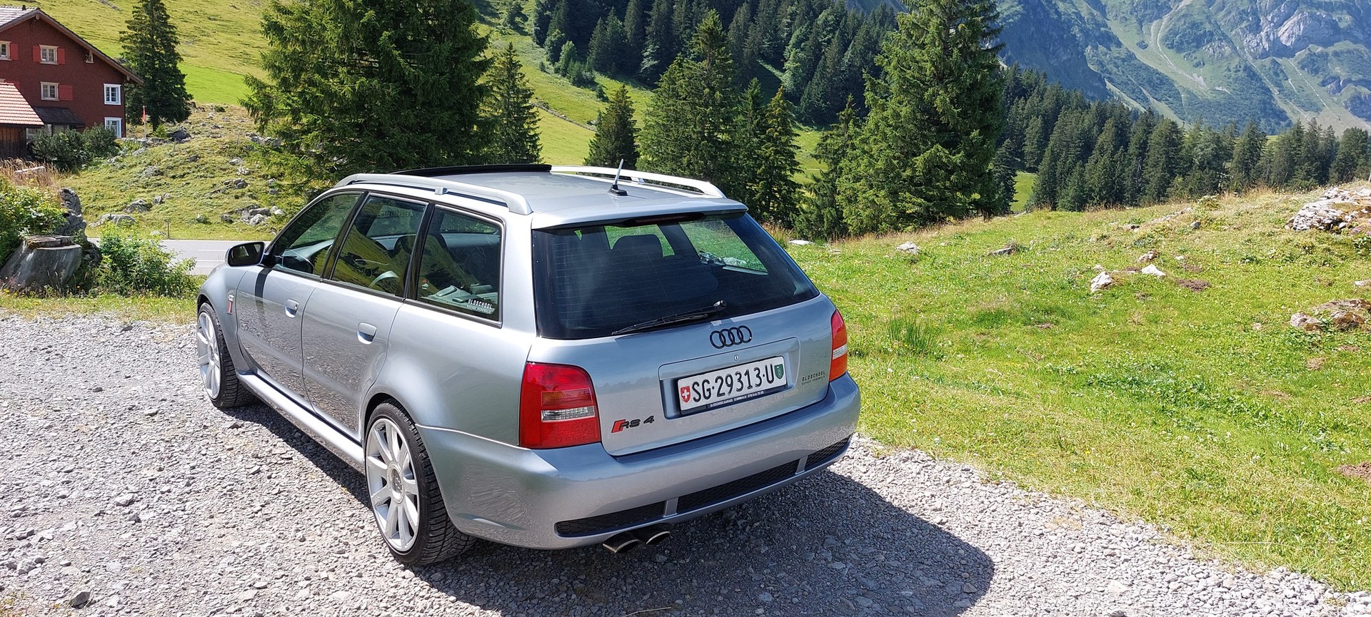 AUDI RS4 Avant quattro-image-2