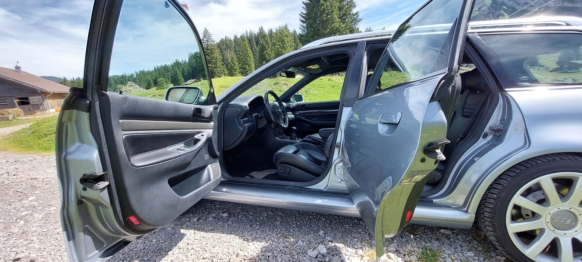 AUDI RS4 Avant quattro-image-9