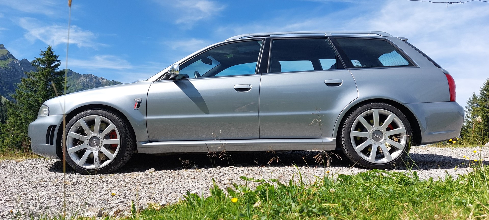 AUDI RS4 Avant quattro-image-4