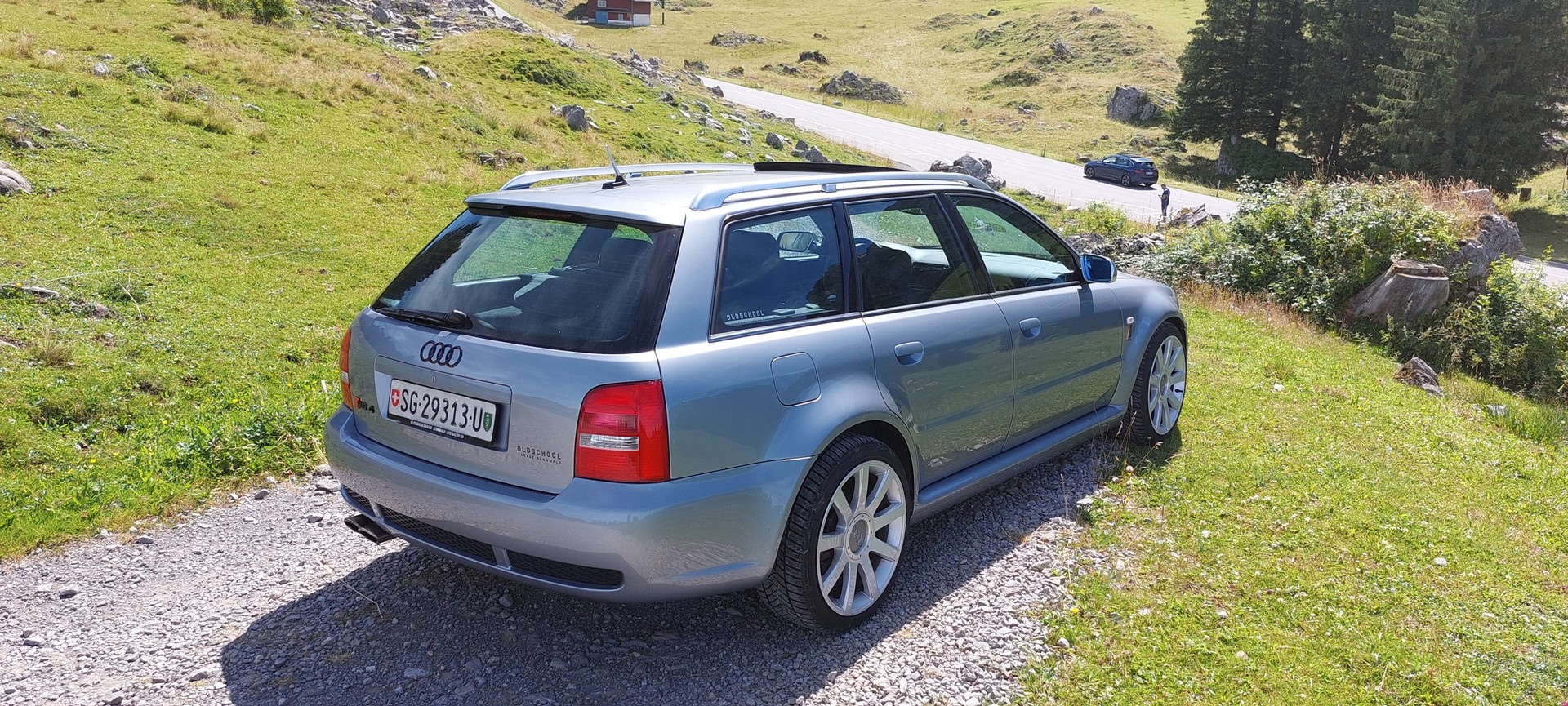 AUDI RS4 Avant quattro-image-3