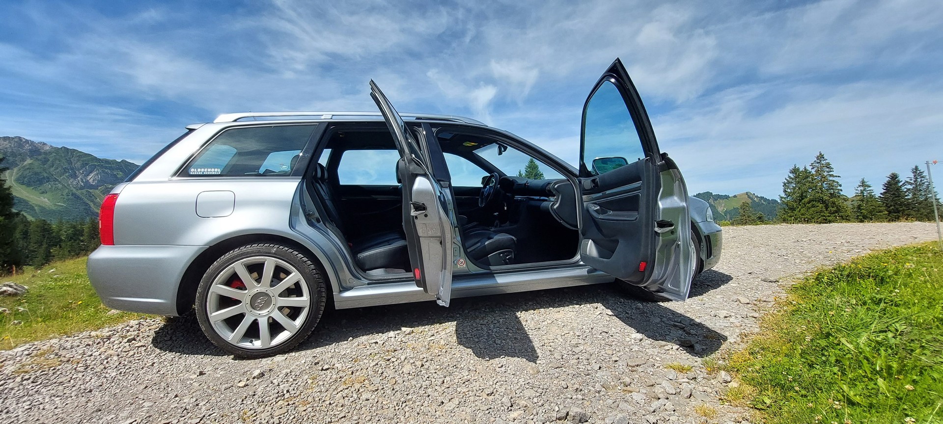 AUDI RS4 Avant quattro-image-8
