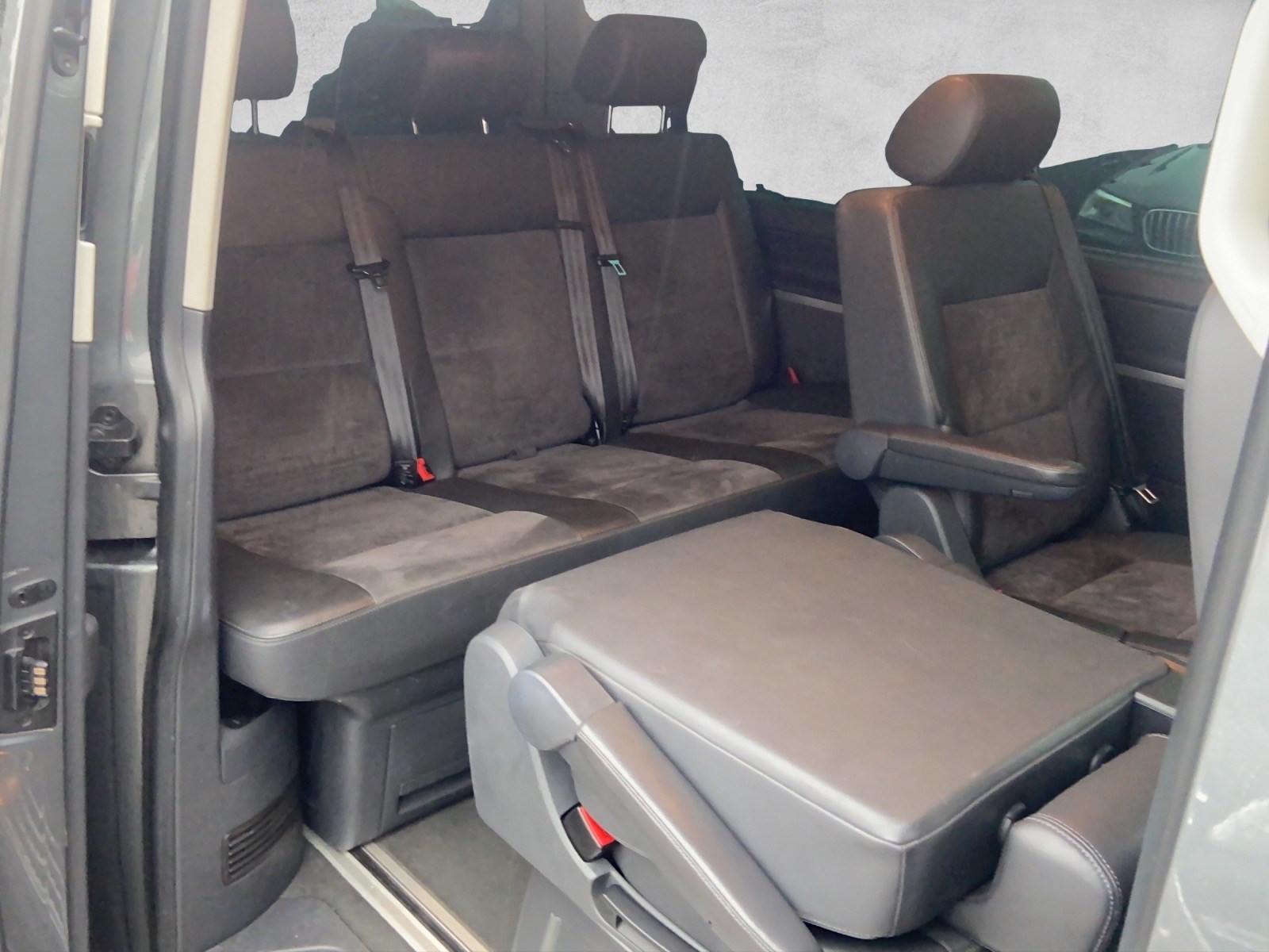VW T5 Multivan 2.0 Bi-TDI CR Highline 4Motion DSG-image-13