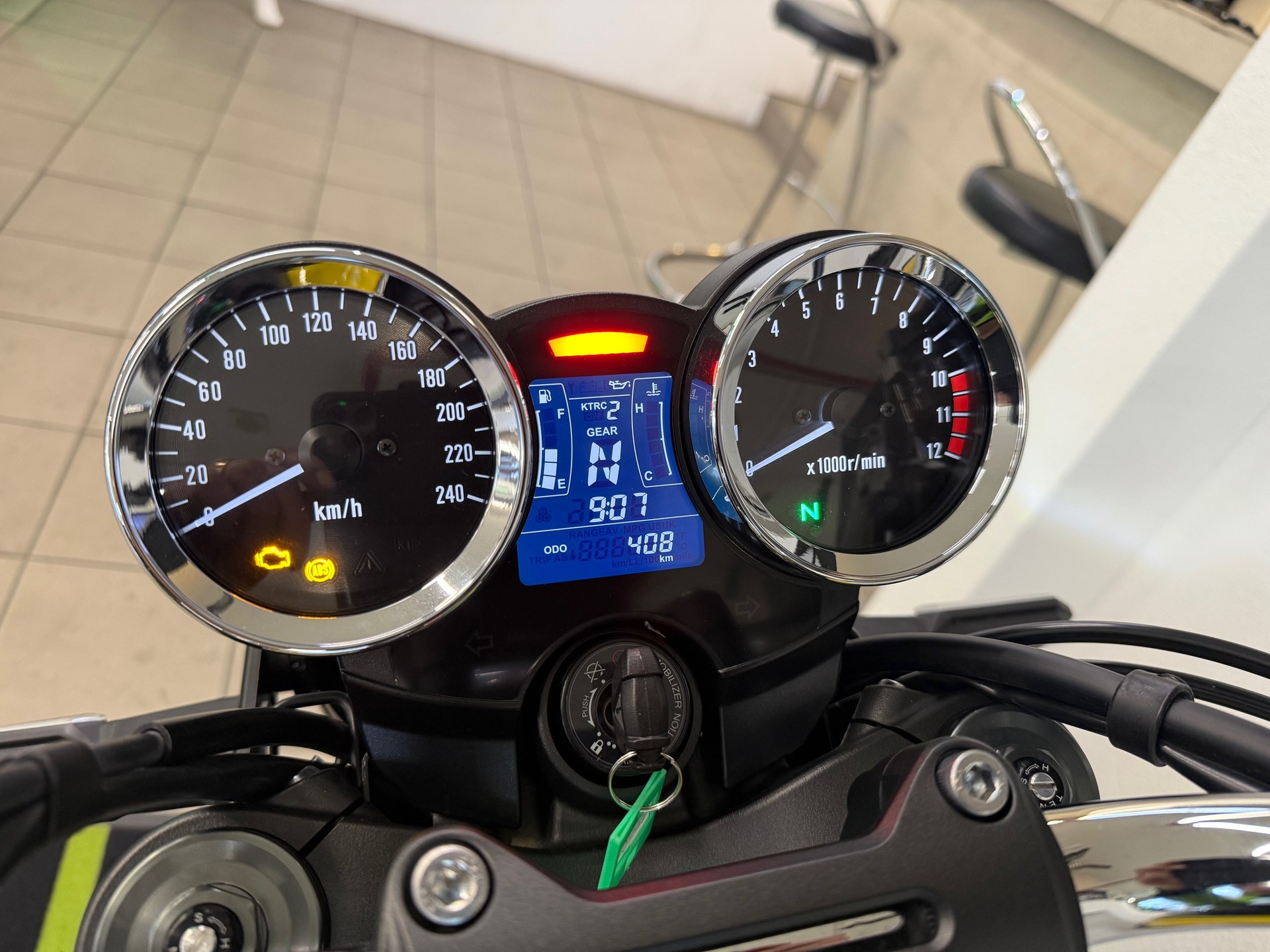 KAWASAKI Z 900 RS-image-1