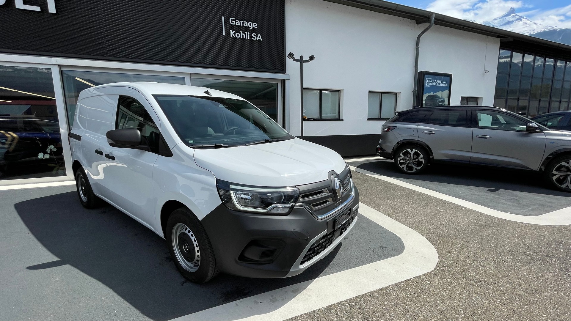 RENAULT Kangoo van E-Tech Electric EV45 11kW Extra-image-0